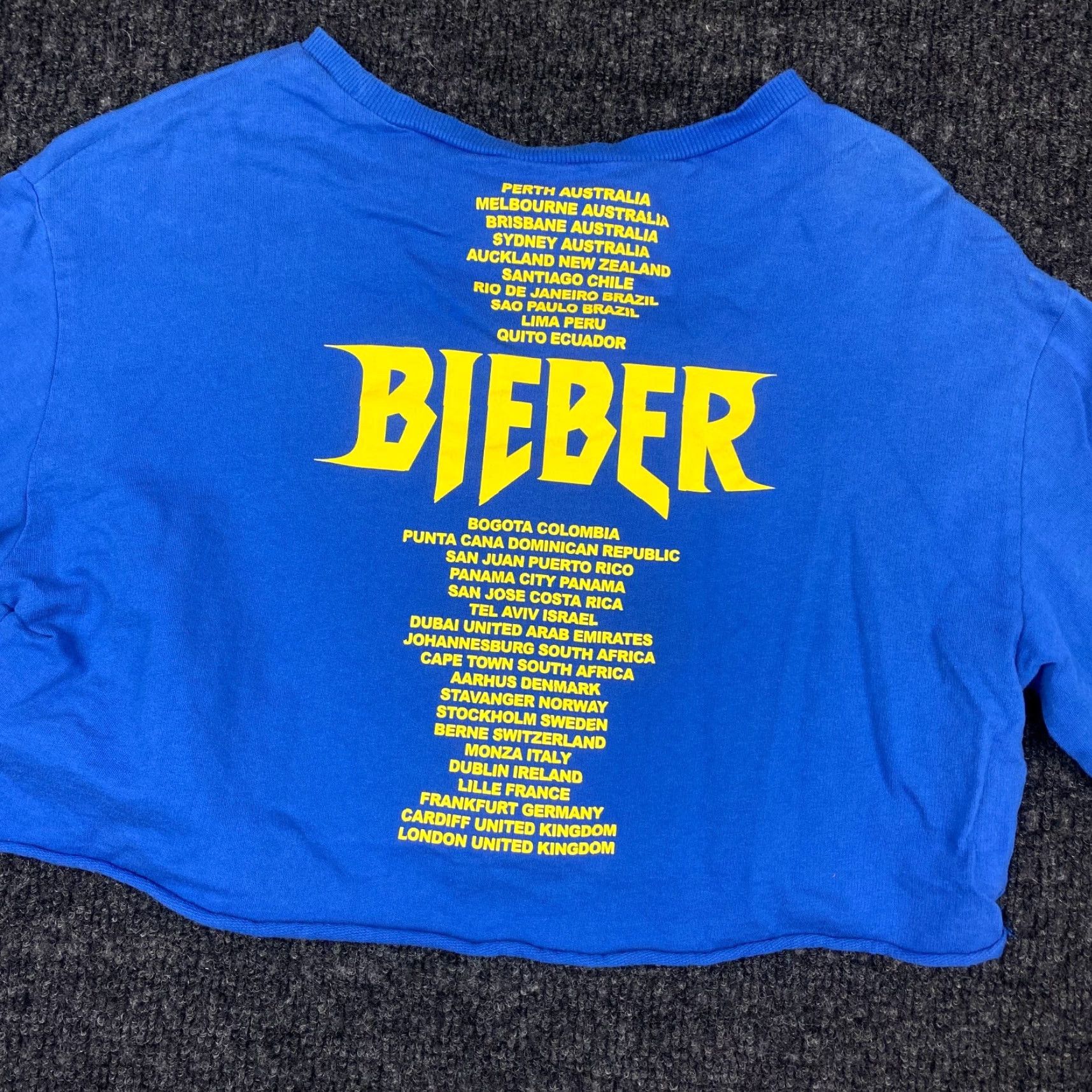 Vintage VINTAGE Justin Bieber Purpose Stadium Tour Long Sleeve Crop Top Shirt Blue Womens XS Size XS / US 0-2 / IT 36-38 - 3 Thumbnail
