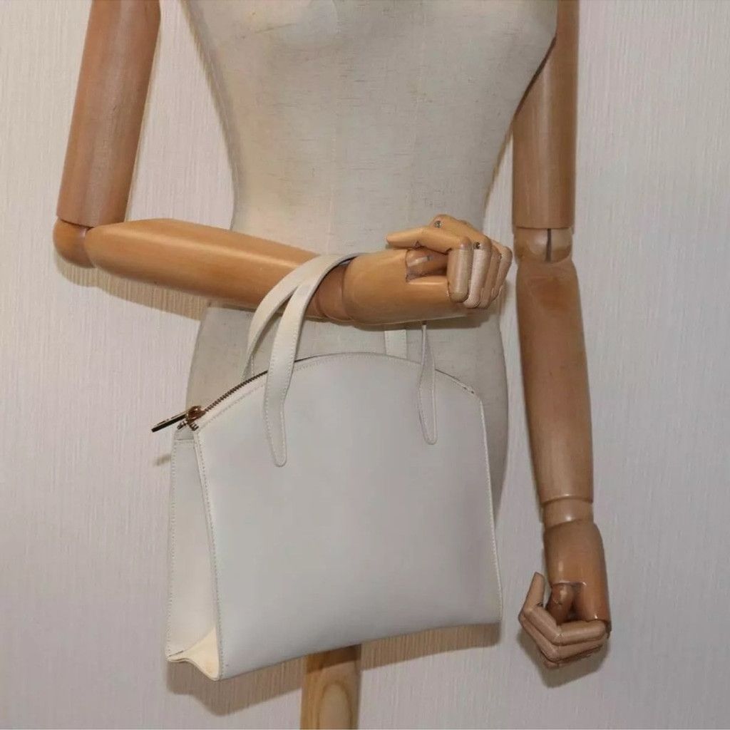 Gucci Gucci Cream Leather Tote with Structured Design Size ONE SIZE - 2 Thumbnail