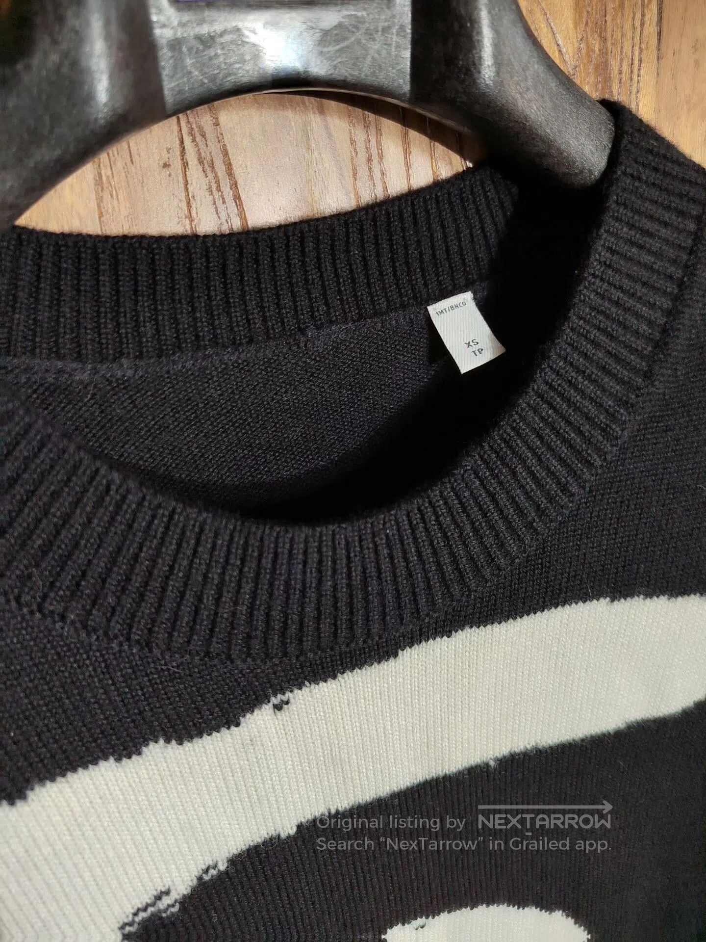 Burberry Burberry Love Series Black Sweater. Size US XS / EU 42 / 0 - 2 Thumbnail
