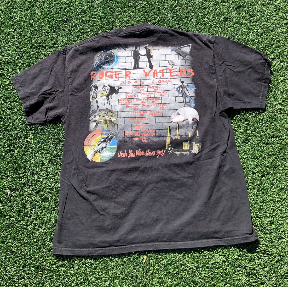Vintage Vintage Pink Floyd Roger Waters Tour Shirt Size US L / EU 52-54 / 3 - 3 Thumbnail