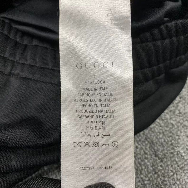 Gucci Gucci GG star print V-shaped knitted jacket 2501-Nextarrow Size US L / EU 52-54 / 3 - 5 Thumbnail