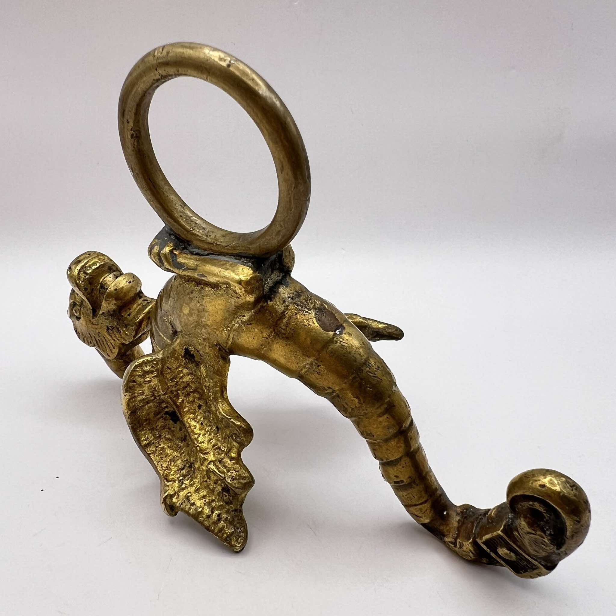 Other Antique Bronze Furniture Element Wall Hanger Holder Gryphon Size ONE SIZE - 5 Thumbnail
