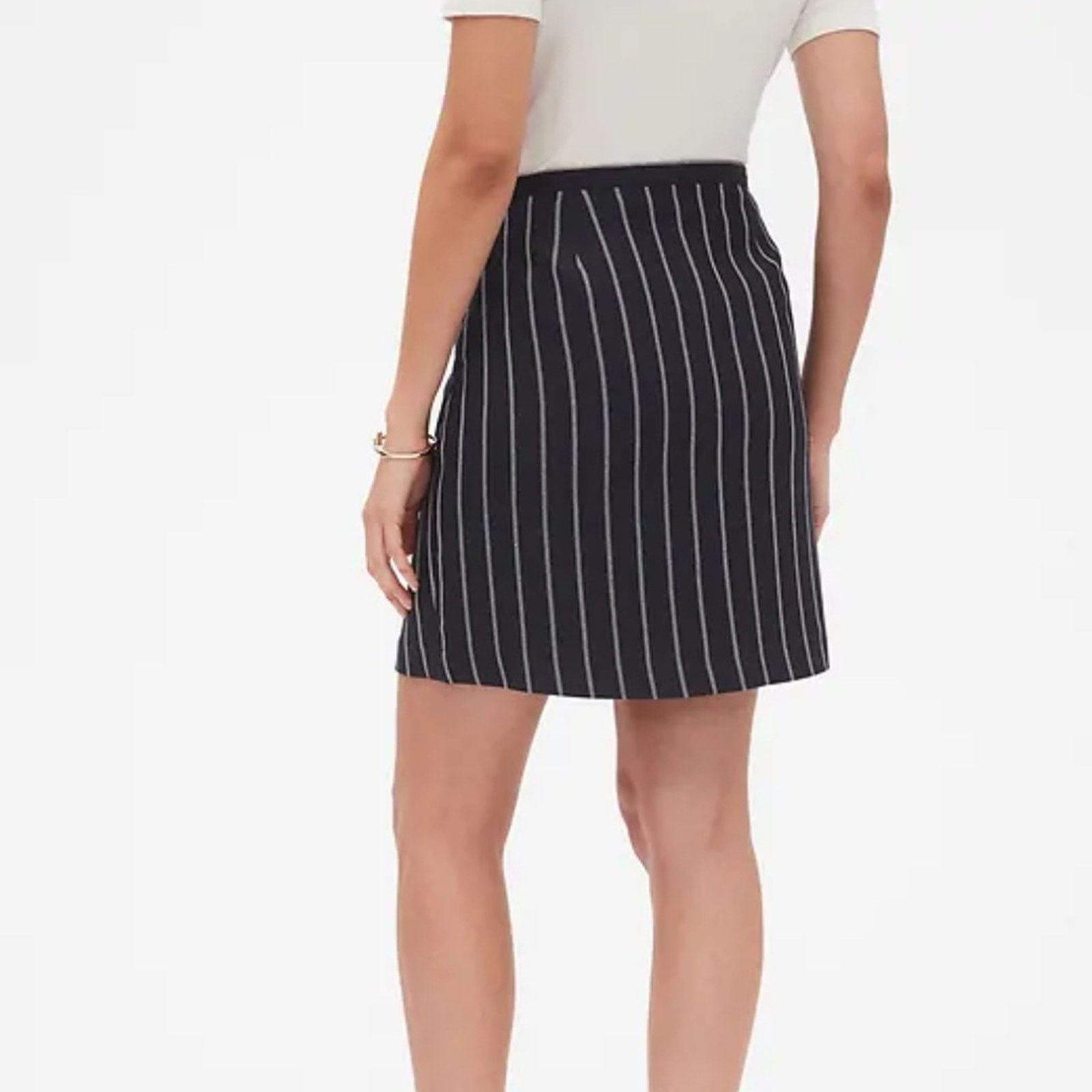 Banana Republic Banana Republic Navy Stripe Wrap A-Line Skirt Size 28" / US 6 / IT 42 - 12 Thumbnail