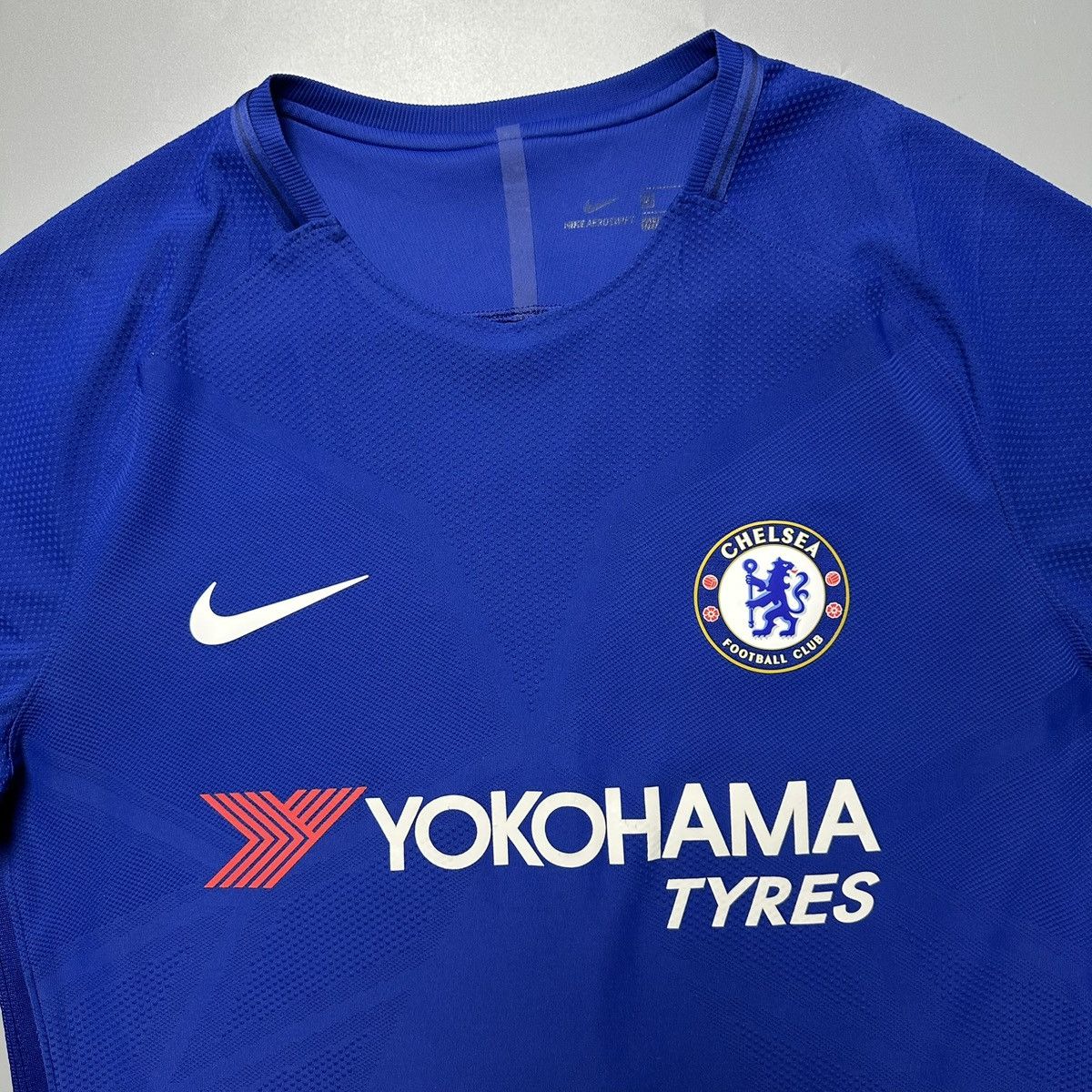 Vintage CHELSEA NIKE 2017/18 SOCCER PLAYER ISSUE JERSEY #22 WILLIAN Size US M / EU 48-50 / 2 - 4 Thumbnail