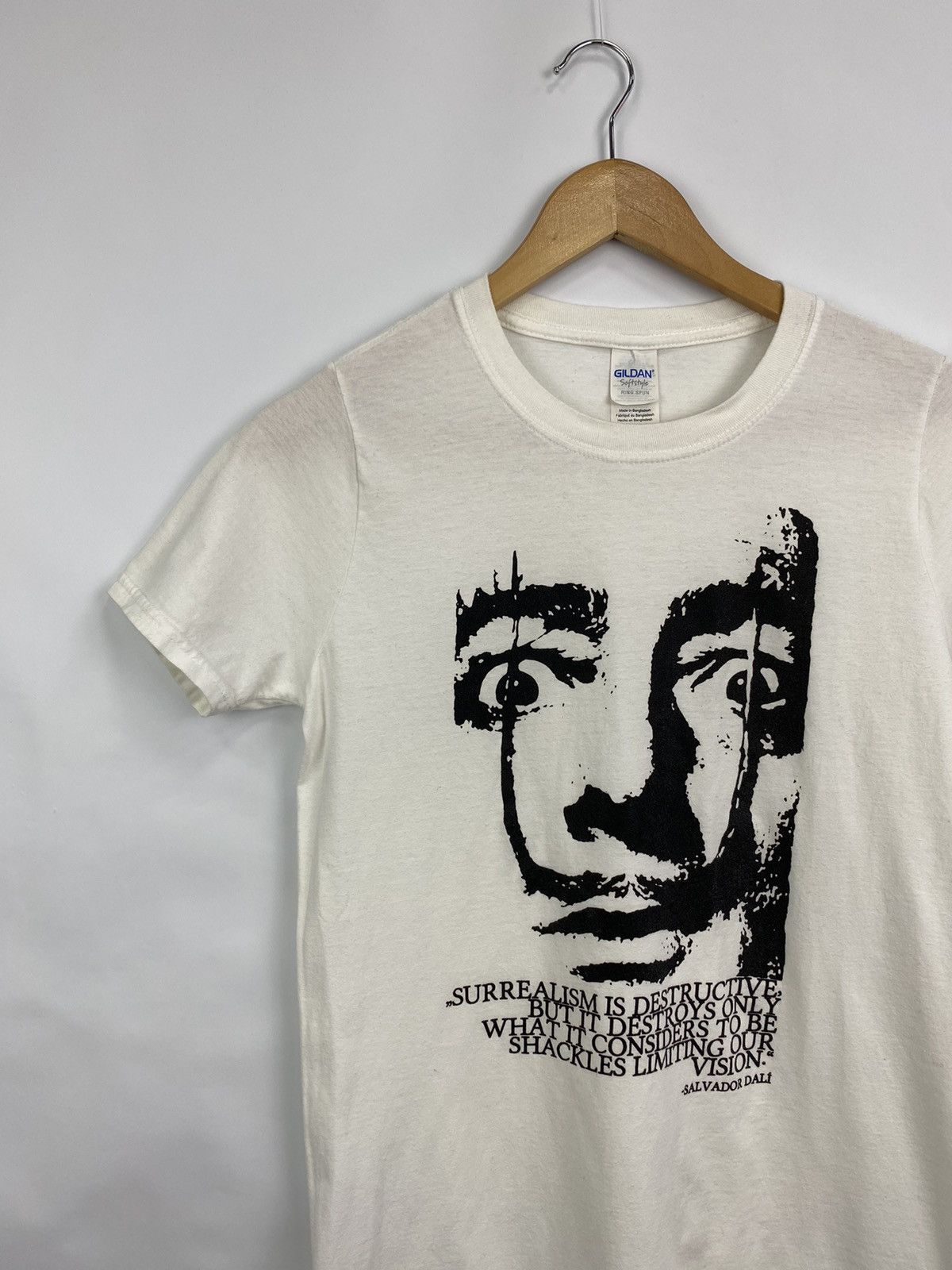 Vintage Vintage Salvador Dali Museum Picture T-shirt Monet style Size US S / EU 44-46 / 1 - 2 Thumbnail