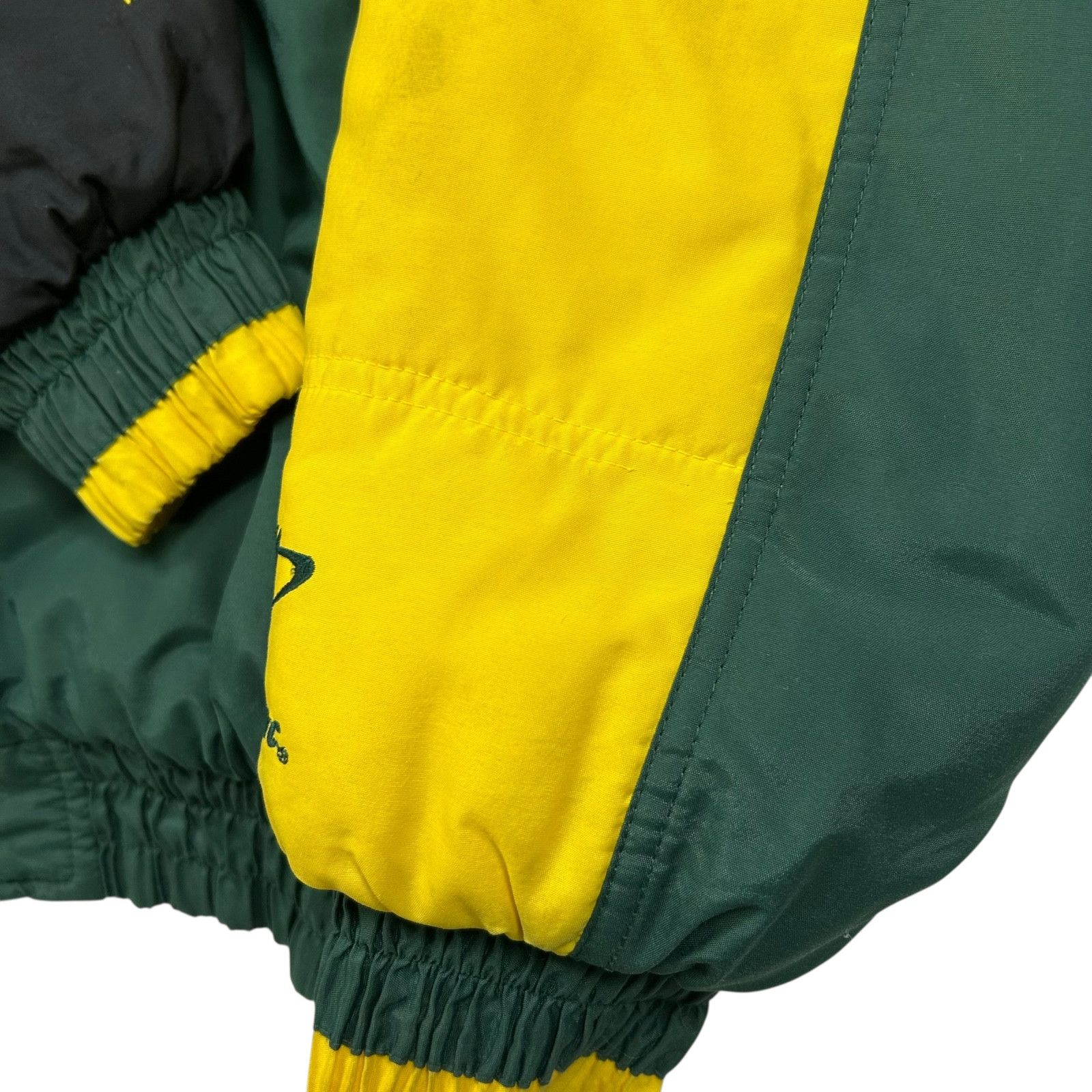 NFL VTG 90s GREEN BAY PACKERS LOGO ATHLETIC PUFFER JACKET Size US L / EU 52-54 / 3 - 13 Thumbnail