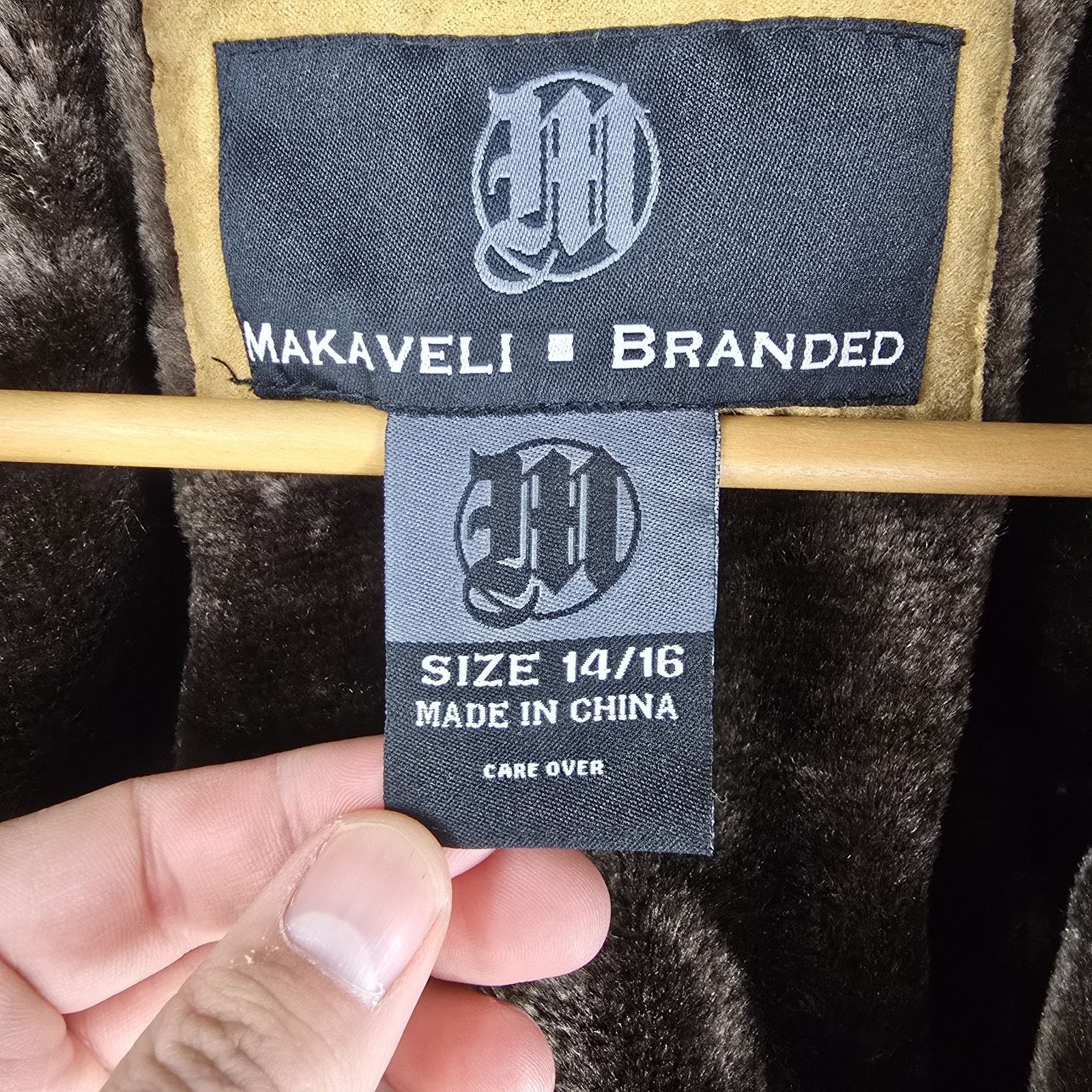 Makaveli Vintage Makaveli Branded Tupac Beige Puffer Jacket Sz Small Size US S / EU 44-46 / 1 - 9 Thumbnail