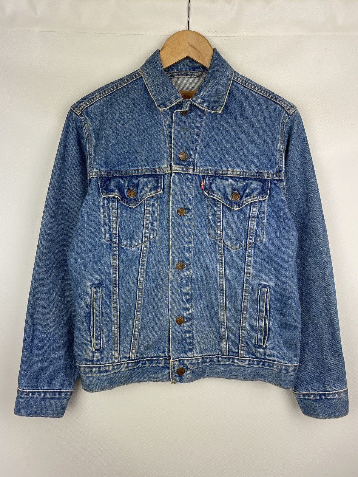 Levi's × Vintage Levis vintage men’s denim trucker jacket size Xl Size US XL / EU 56 / 4 - 1 Thumbnail