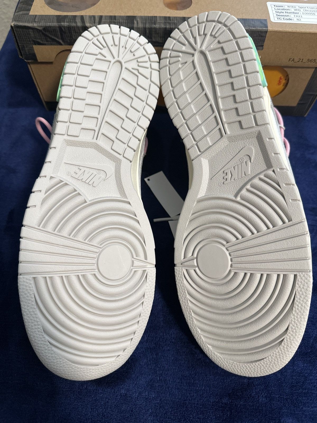 Nike OFF-WHITE NIKE DUNK LOW LOT 09 Size US 10 / EU 43 - 7 Thumbnail