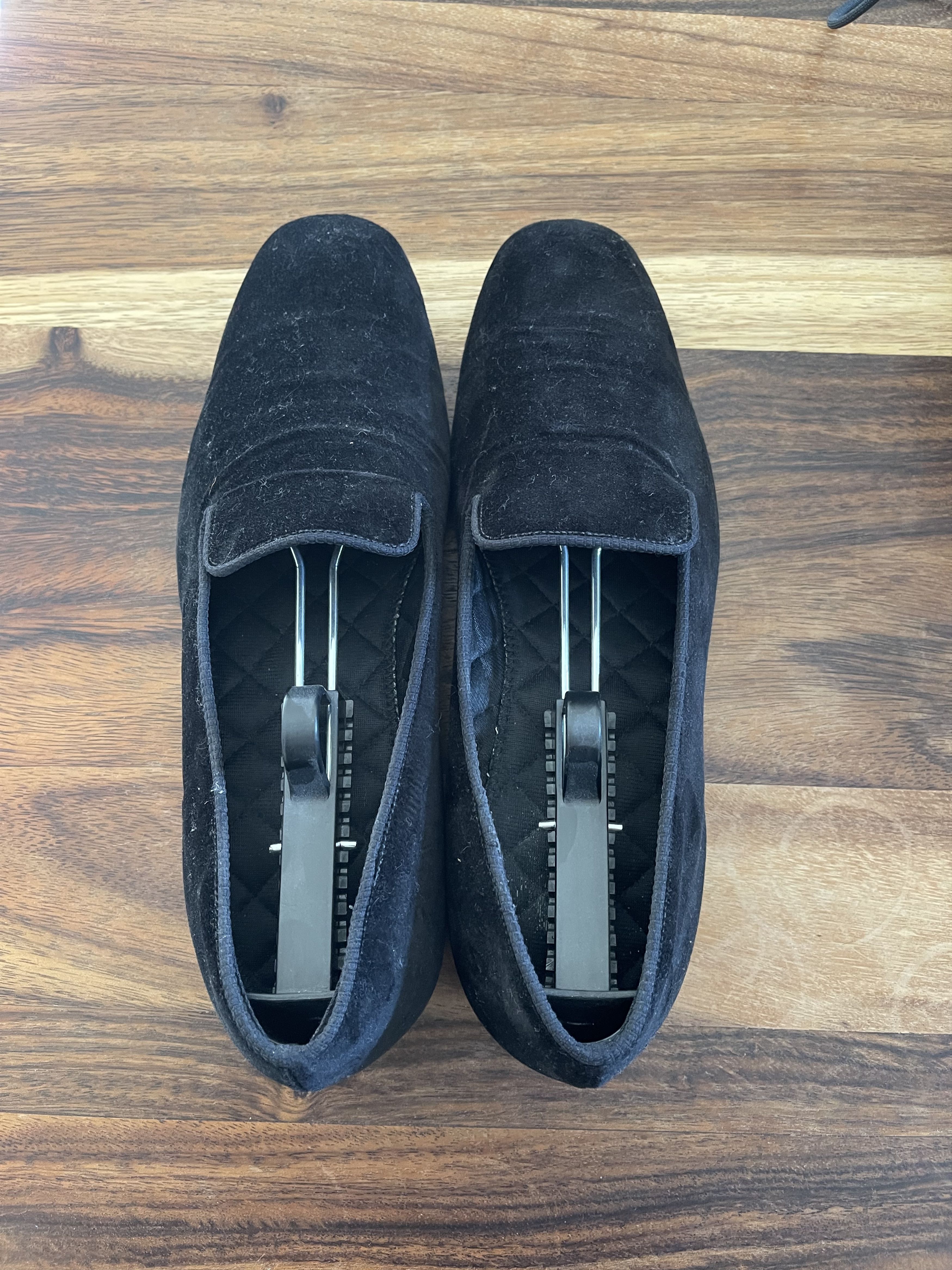 Brooks Brothers Brooks Brothers Peal and Co. Black Velvet Slippers (9.5) Size US 9.5 / EU 42-43 - 1 Thumbnail