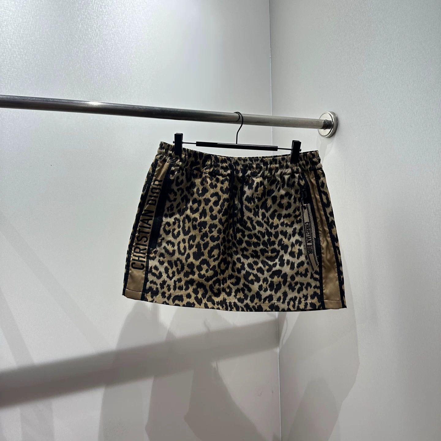 Dior Dior Animal Print T-Shirt it_36 Women Size XS / US 0-2 / IT 36-38 - 1 Thumbnail