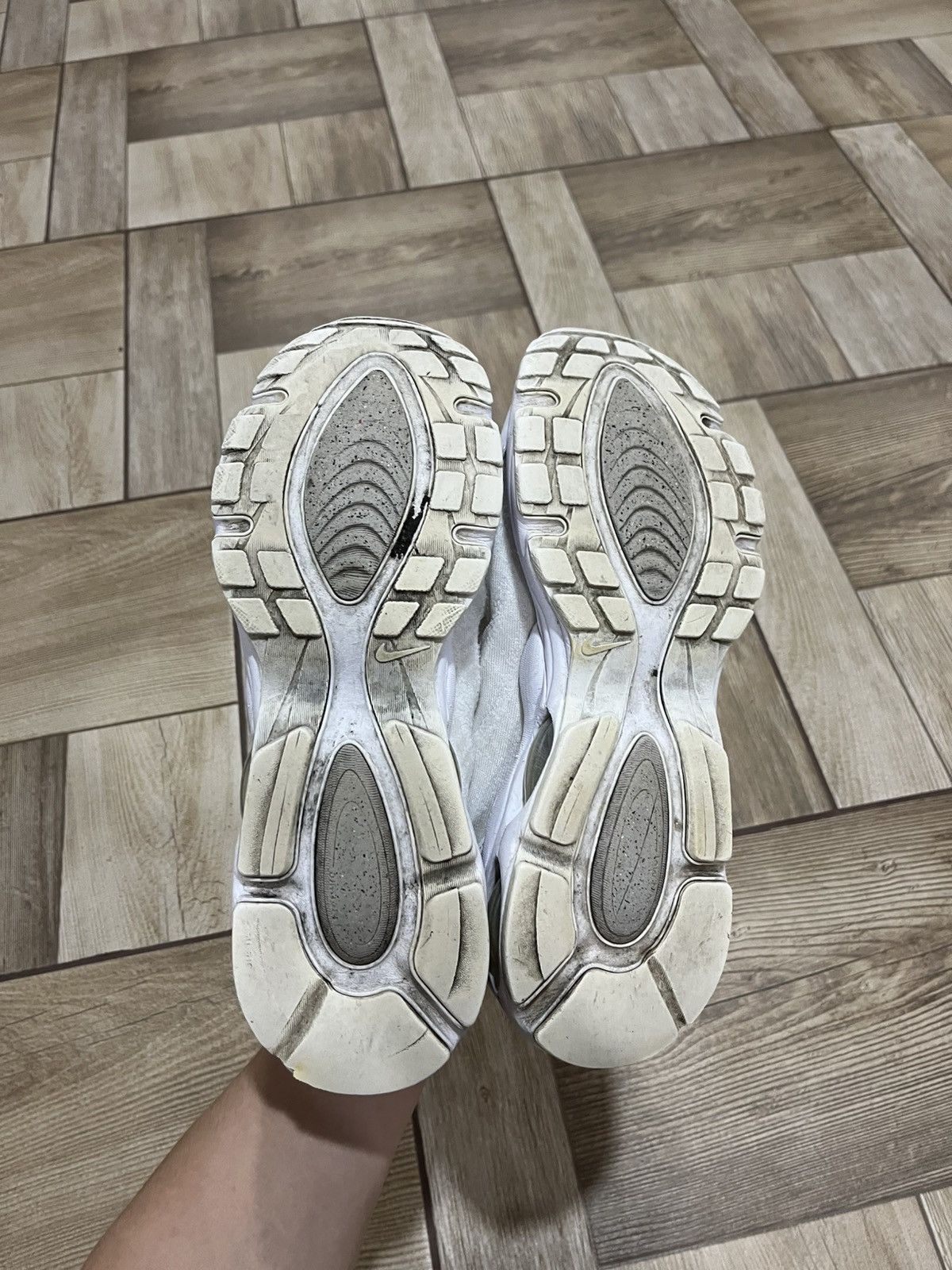 Nike Nike Air Max TW Shoes - White, Used Size US 8 / EU 41 - 6 Thumbnail