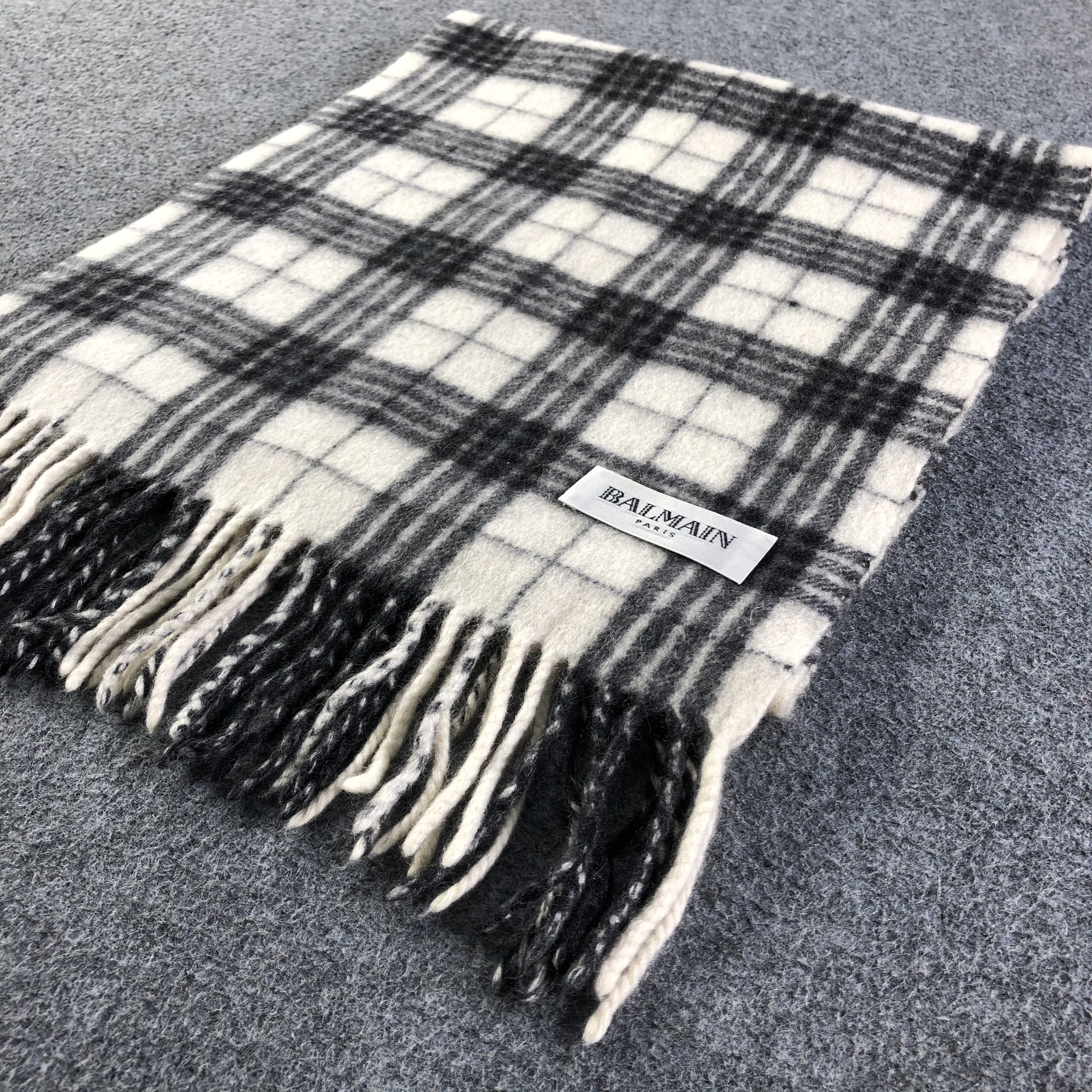 Pierre Balmain Pierre Balmain Cashmere Scarf / Muffler / Neckwear P037 Size ONE SIZE - 3 Thumbnail