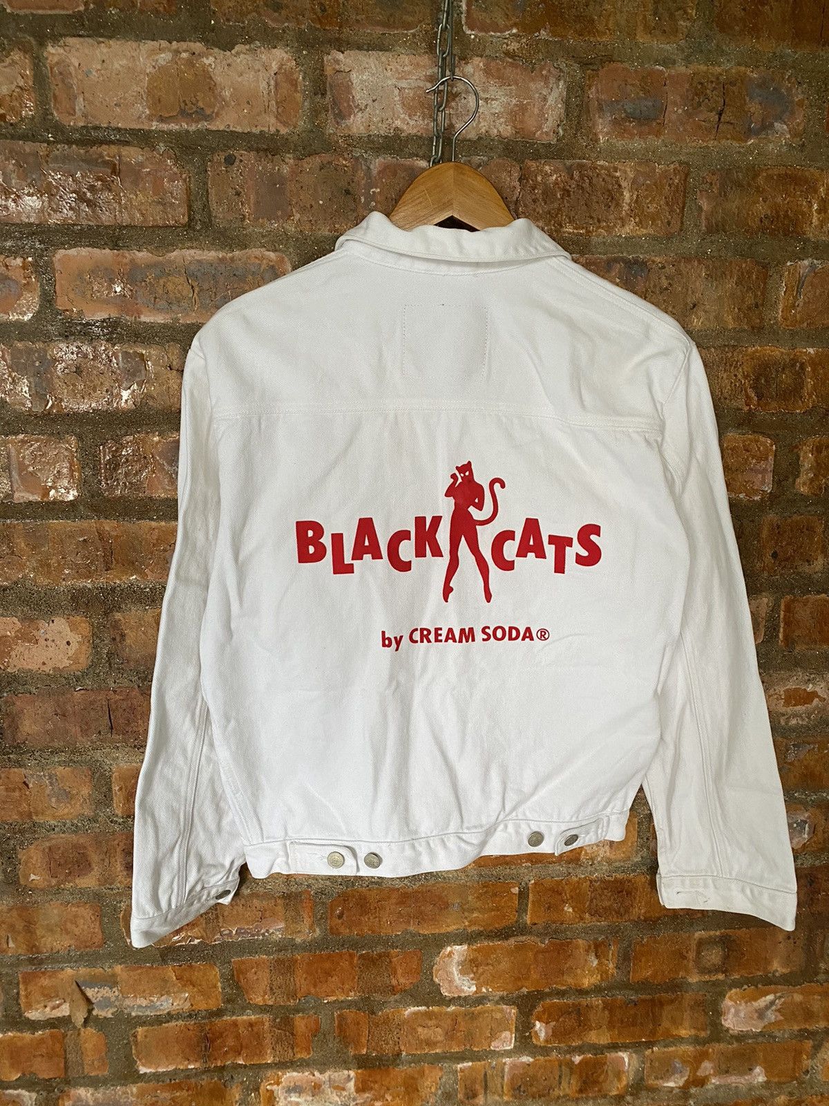 Japanese Brand Vtg Cream Soda Pink Dragons black Cat trucker Size US M / EU 48-50 / 2 - 2 Thumbnail