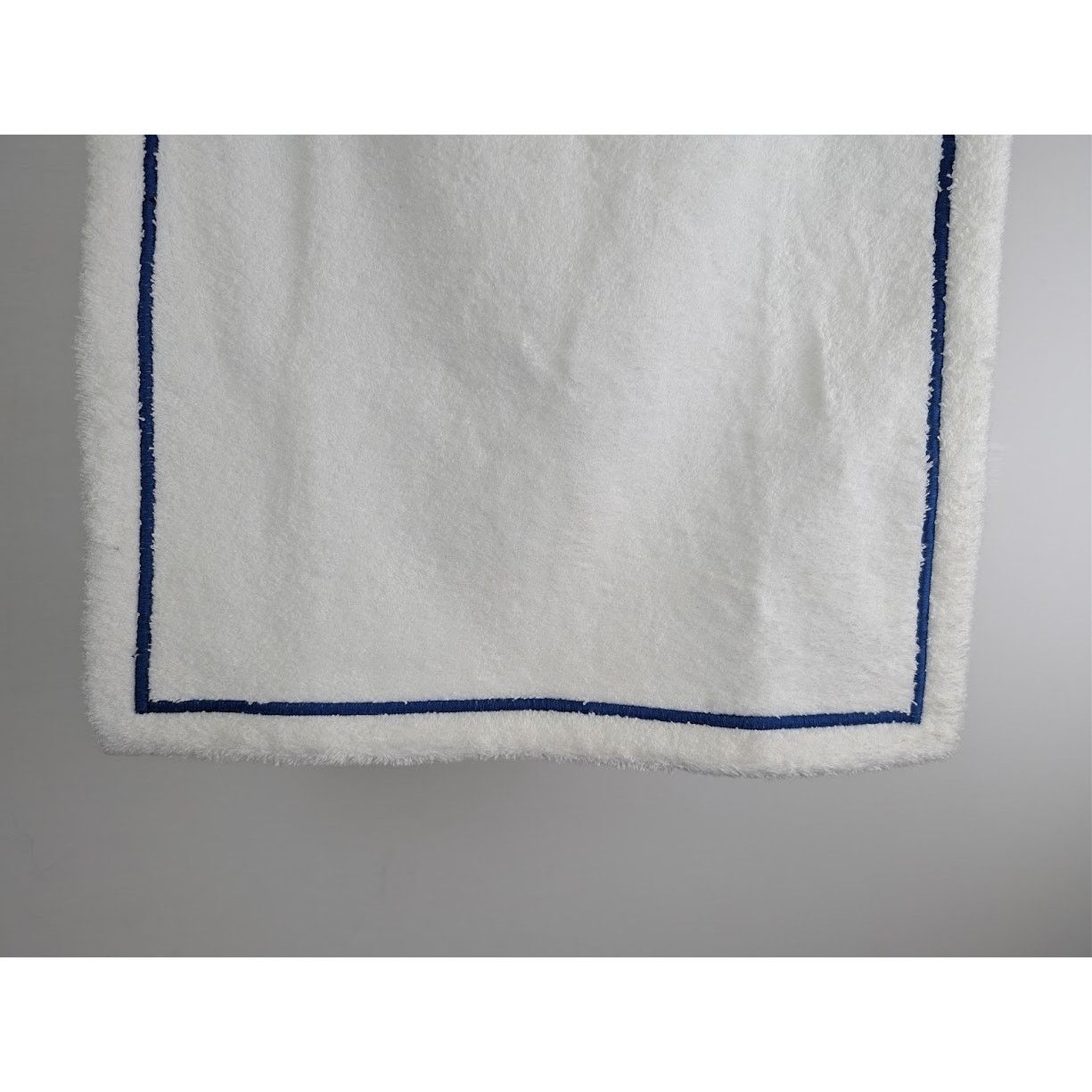 Dior o1rshd1 Size: OS / Hand Towel in White/Blue Size ONE SIZE - 4 Thumbnail