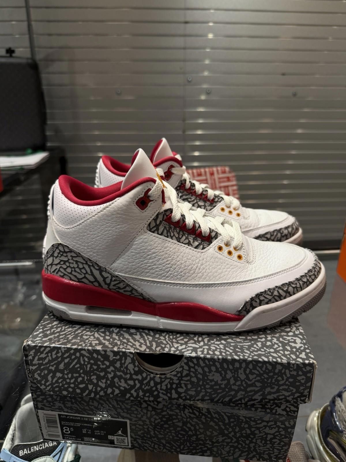 Jordan Brand Size 8.5 - Jordan 3 Retro Mid Cardinal Red (CT8532 126) Size US 8.5 / EU 41-42 - 1 Thumbnail
