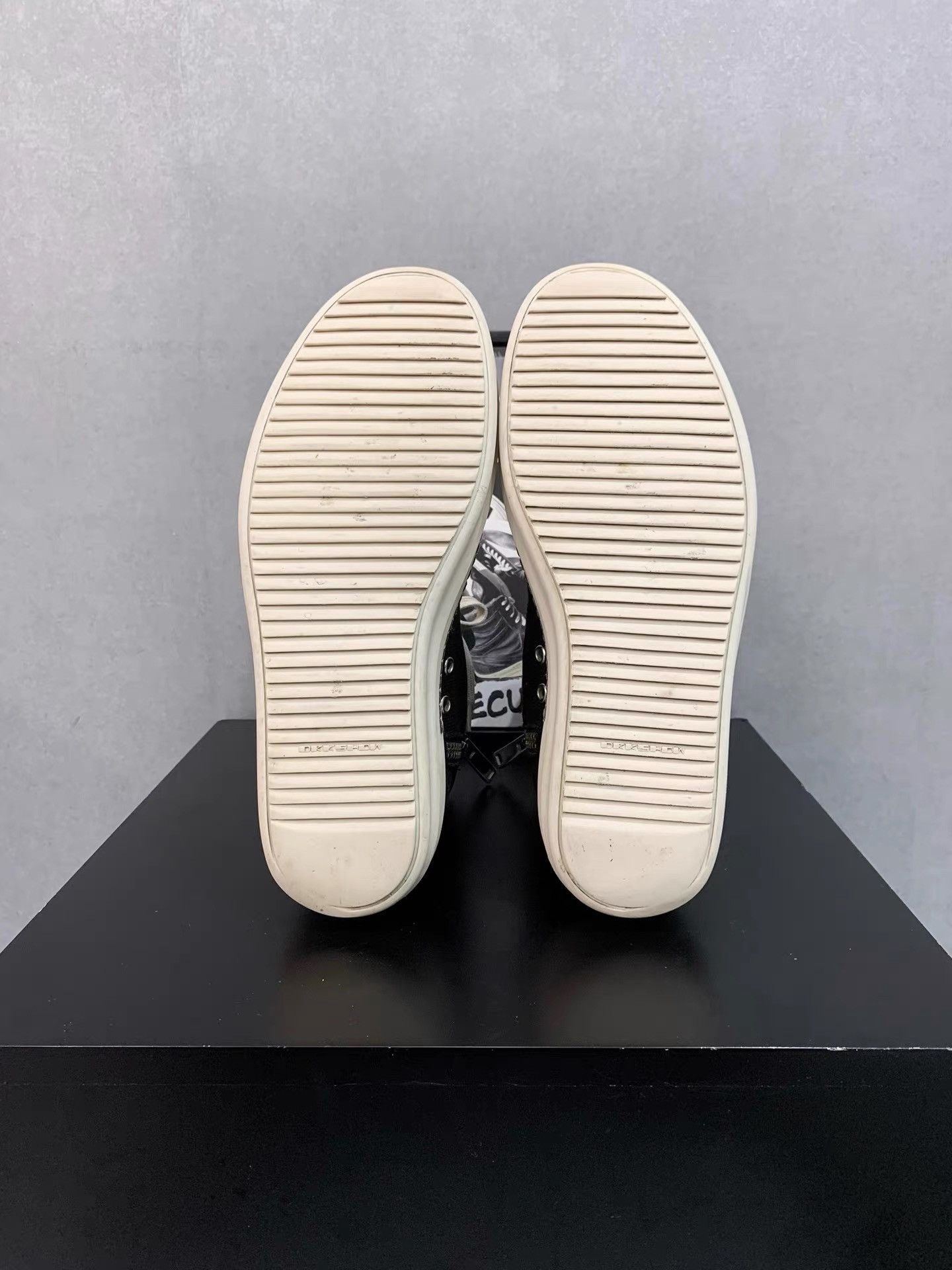 Rick Owens Rick Owens Canvas High Top Ramones K34 Size US 9 / EU 42 - 8 Thumbnail