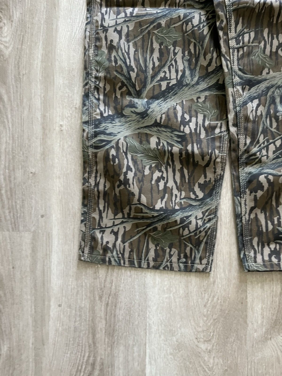 Carhartt Vintage 1993 Carharrt Camo Dungaree Pants Size US 40 / EU 56 - 14 Thumbnail