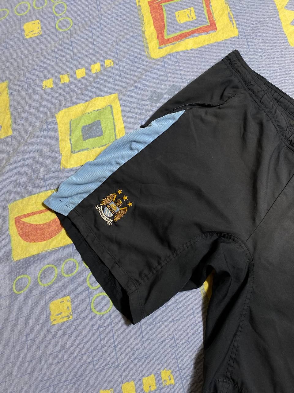 Umbro Vintage Umbro Shorts Size US 33 - 14 Thumbnail