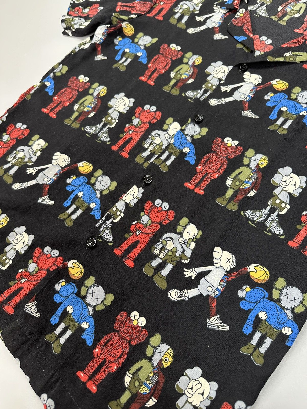 Kaws × Vintage Vintage Kaws Monogram Button Shirt Polo Black Small Size US S / EU 44-46 / 1 - 4 Thumbnail