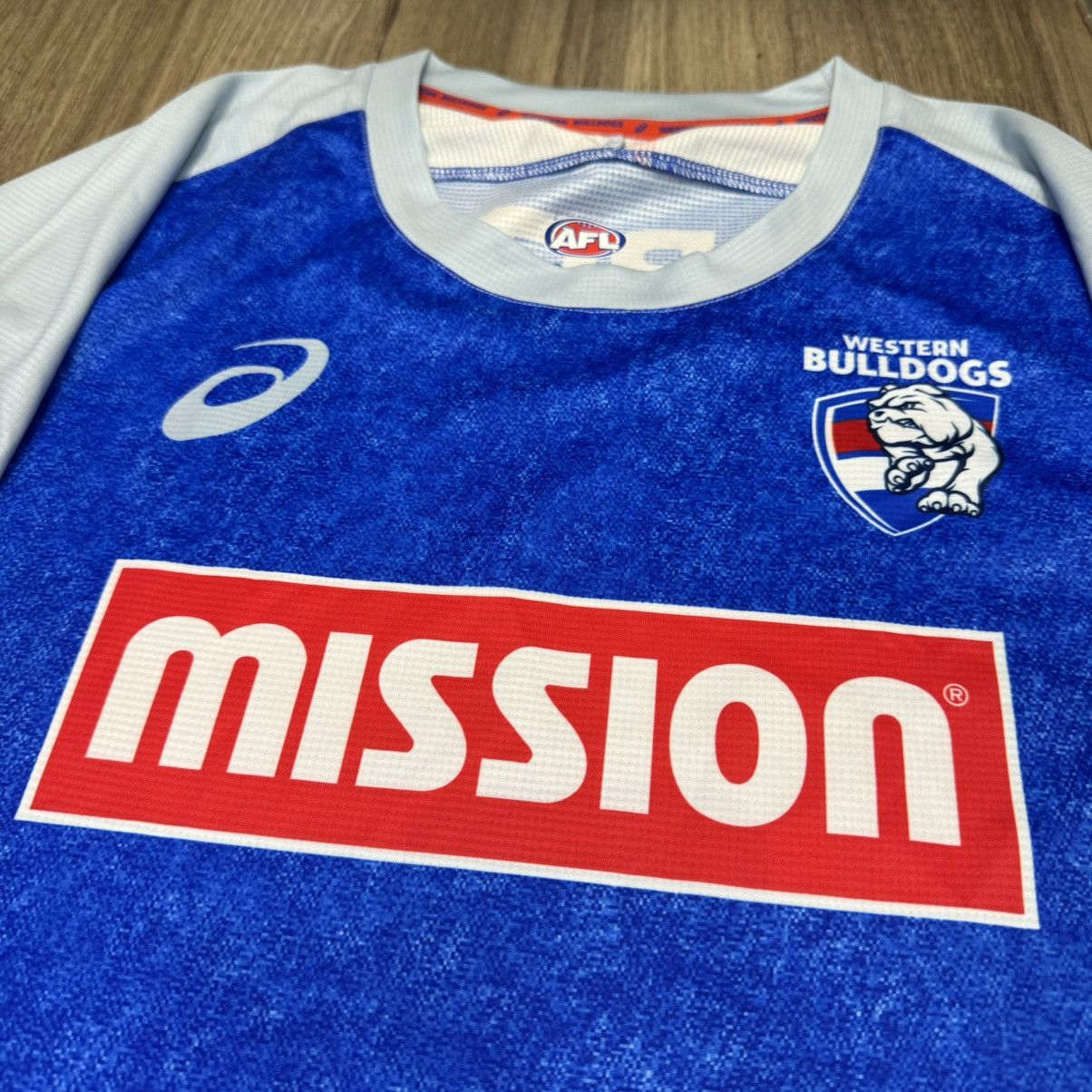Asics Western Bulldogs Asics 2026 Training jersey Size US XL / EU 56 / 4 - 3 Thumbnail