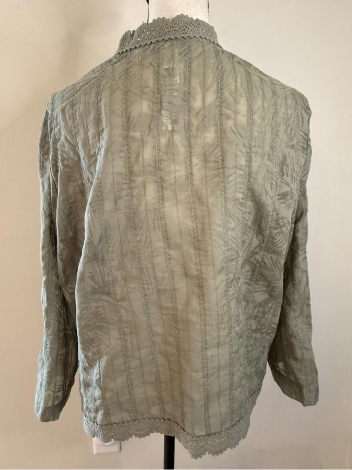 Chicos Chico’s tropical palm open cardigan army green lace SZ 2/M Size M / US 6-8 / IT 42-44 - 4 Thumbnail