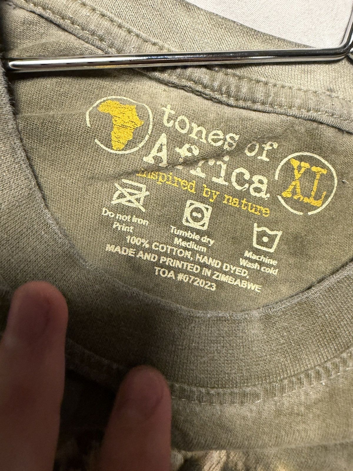 Other Tones of Africa tee Size US L / EU 52-54 / 3 - 3 Thumbnail
