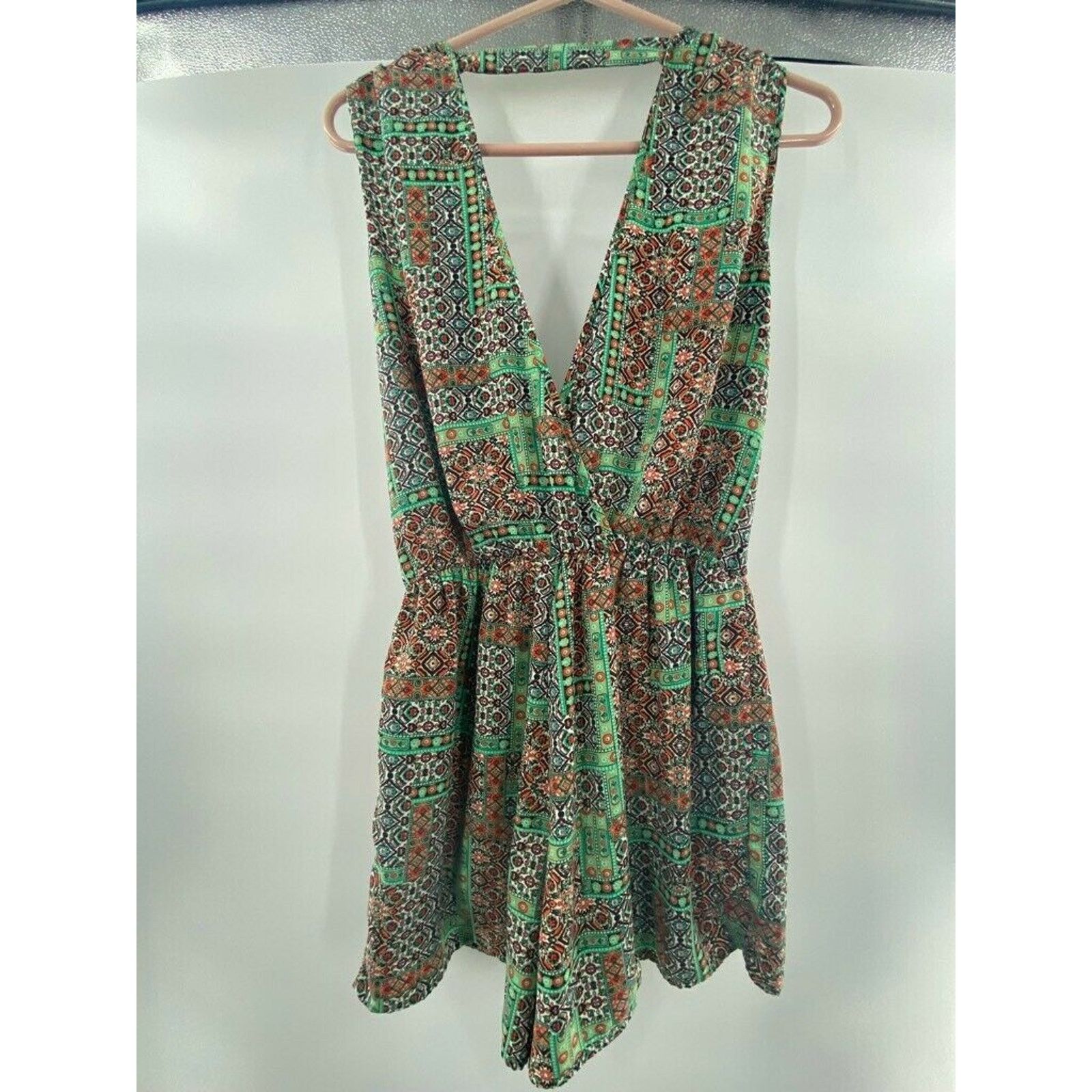 Other Whisper Womens Faux wrap Romper Green Floral V Neck S Size 29" - 2 Thumbnail