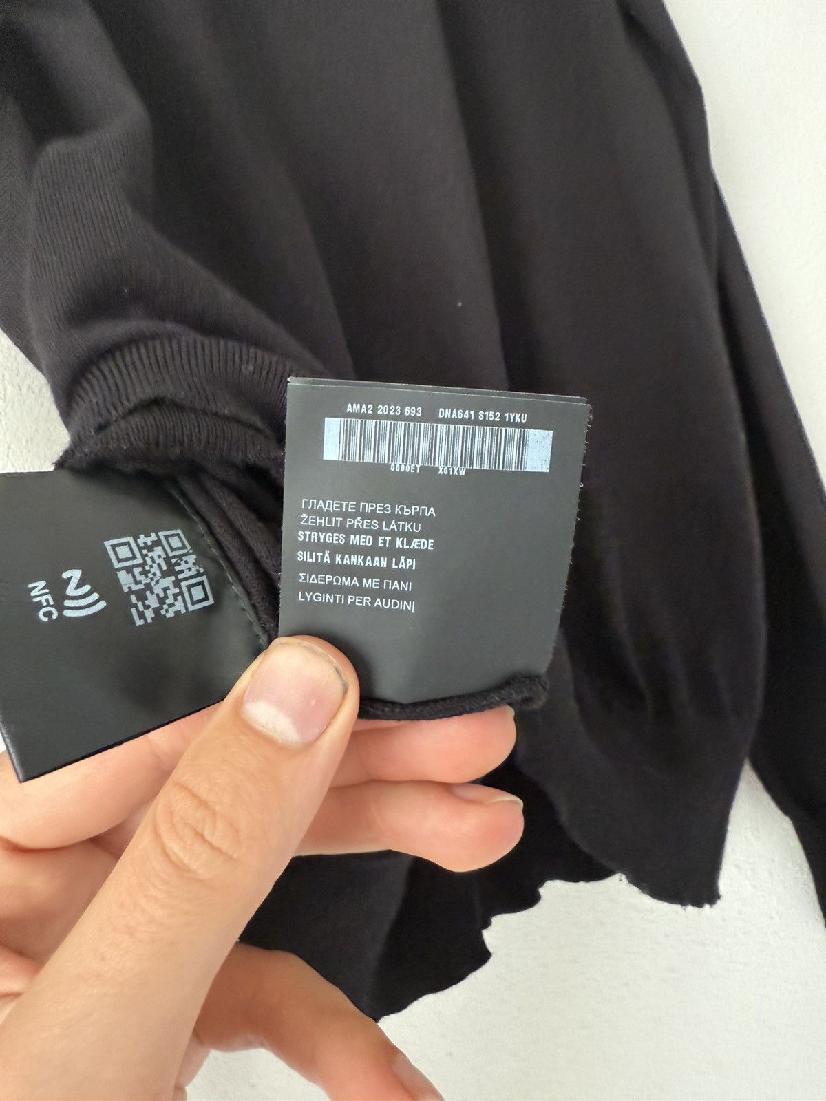 Prada Fine Cotton Crewneck Sweater in Black Size US M / EU 48-50 / 2 - 12 Thumbnail