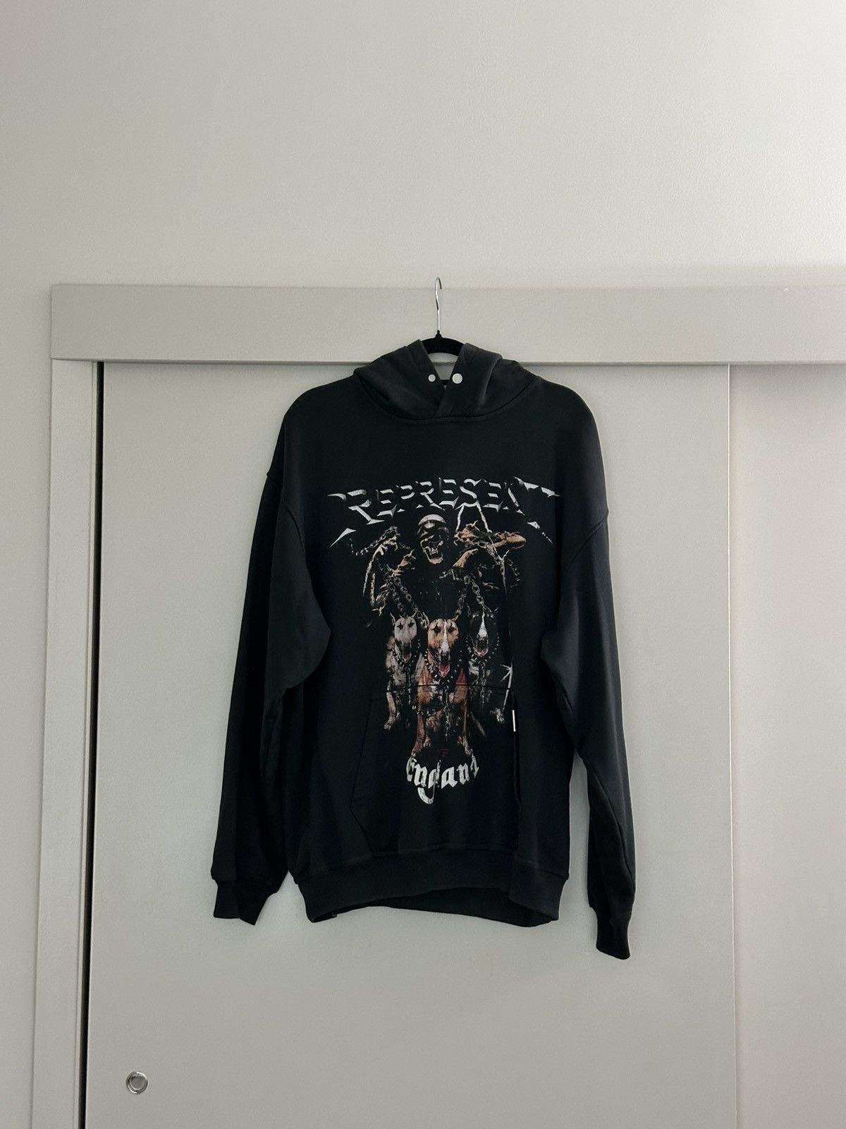 Represent Clo. Represent Terrier Tension Vintage Black Hoodie [M] Size US M / EU 48-50 / 2 - 1 Thumbnail