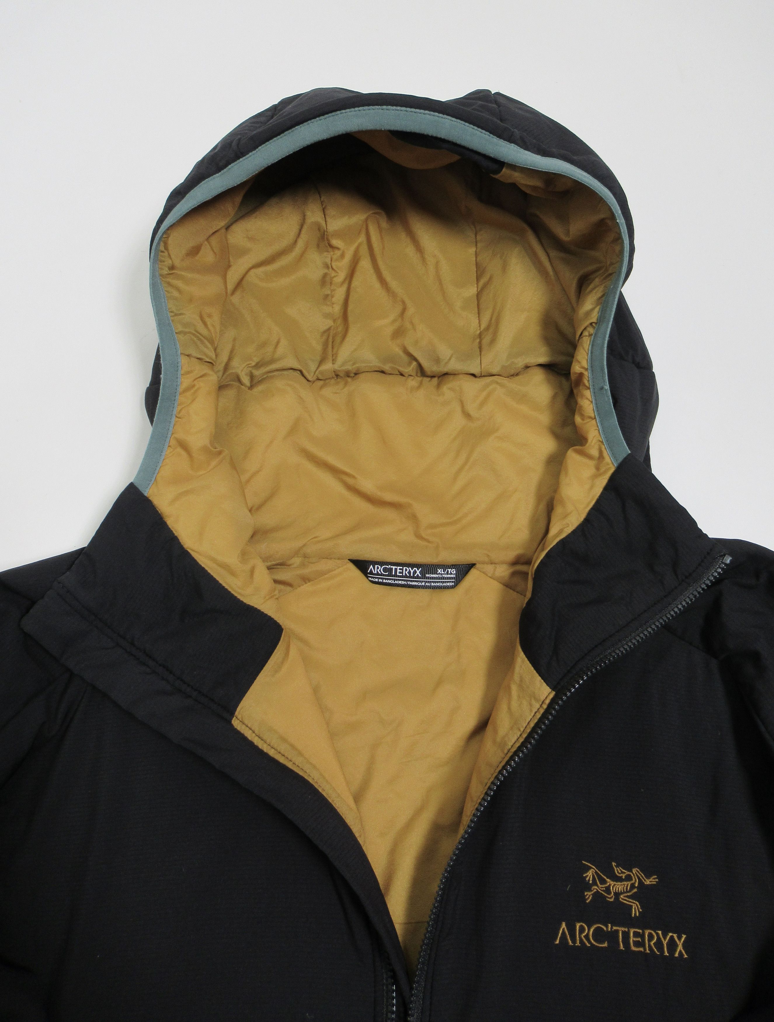 Arc'teryx Arc'teryx Women's Atom Hoody Jacket Dark Magic Size XL Size XL / US 12-14 / IT 48-50 - 5 Thumbnail