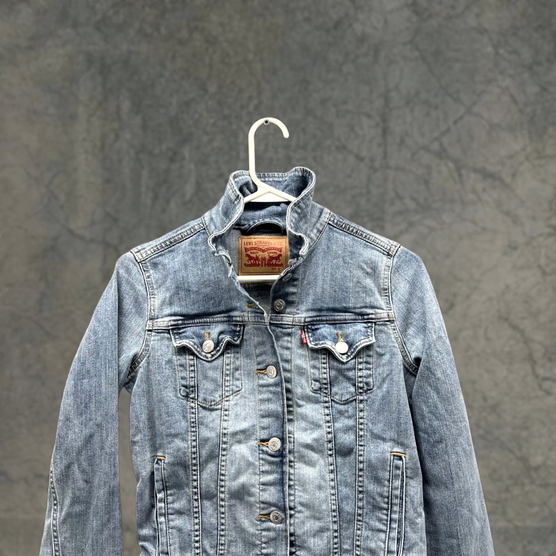 Levi's VINTAGE Levi'S Jacket Womens S Blue Women Denim Button Down Cotton Acid Wash VTG Trucker Size S / US 4 / IT 40 - 1 Thumbnail