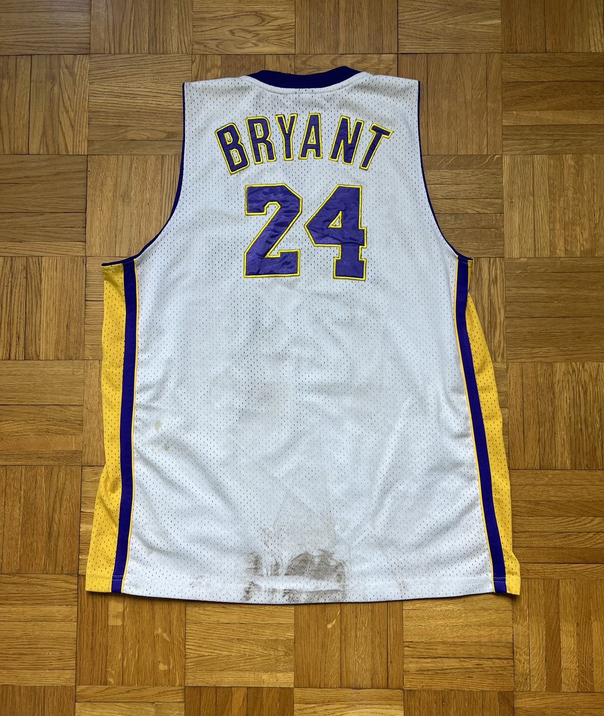 NBA × Vintage Jersey NBA Lakers 24 Kobe Bryant vintage Size US L / EU 52-54 / 3 - 2 Thumbnail