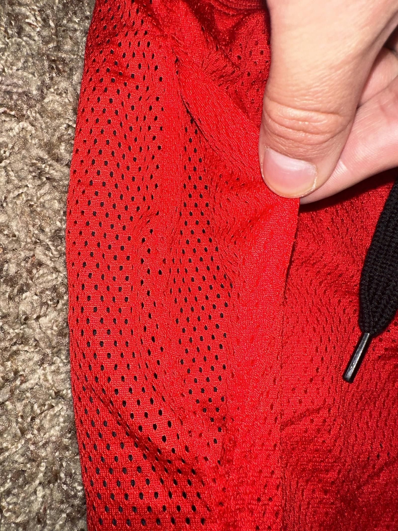 Nike Nike AIR RETRO Reversible Basketball Shorts Bred Active 2014 Size US 34 / EU 50 - 3 Thumbnail