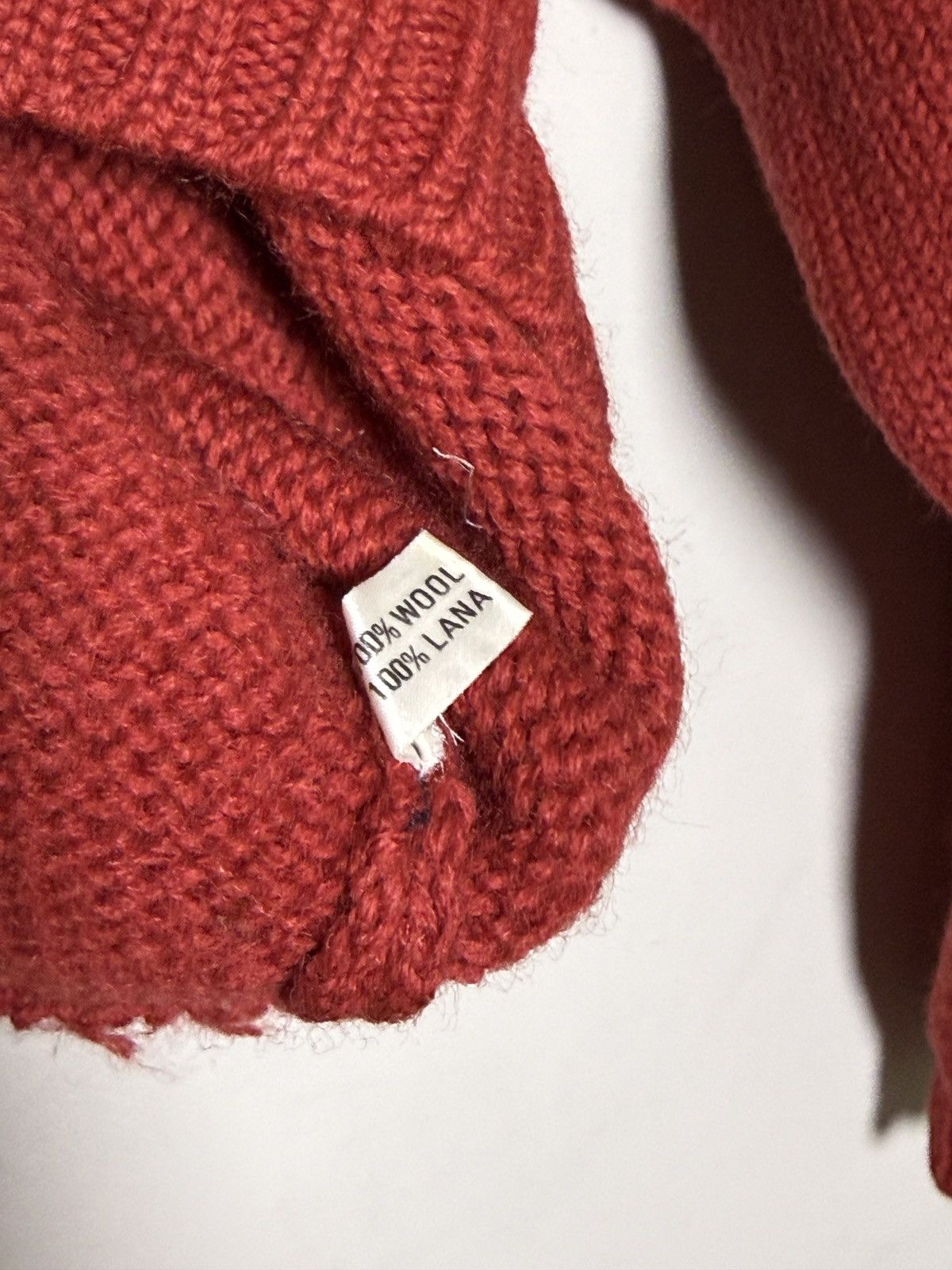 Giorgio Armani Armani 80s Chunky red cable-knit sweater Size US M / EU 48-50 / 2 - 9 Thumbnail