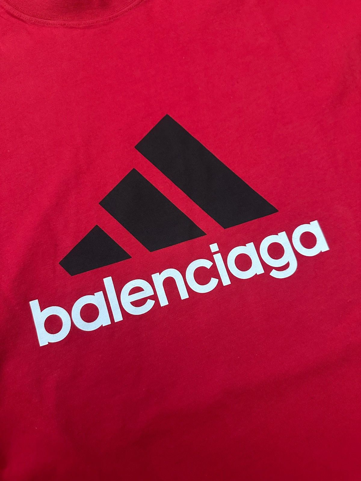 Adidas × Balenciaga Balenciaga Adidas T-shirt in Red Size US M / EU 48-50 / 2 - 3 Thumbnail