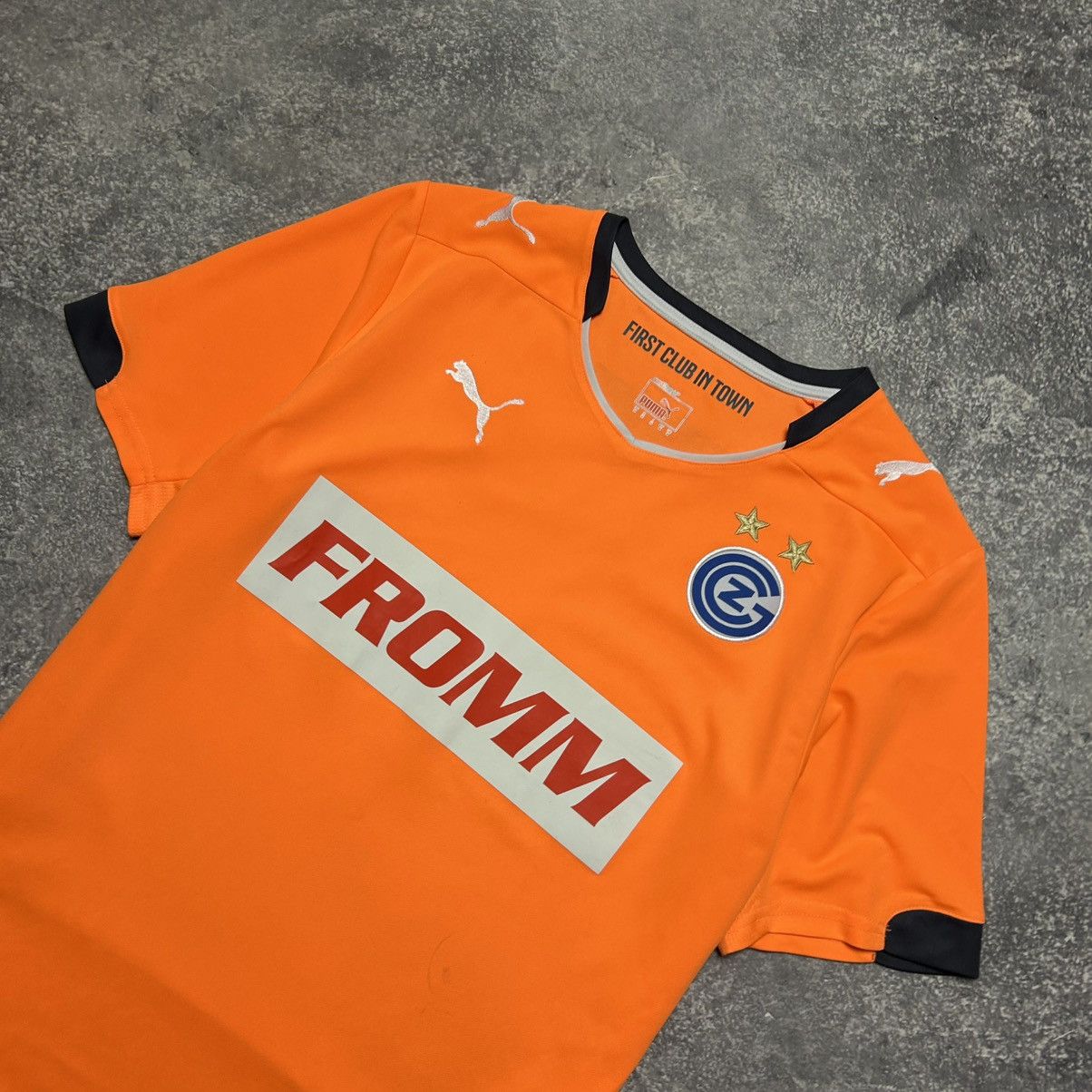 Puma Mens Puma Graphosser Zurich 2014 home orange soccer jersey Size US M / EU 48-50 / 2 - 2 Thumbnail