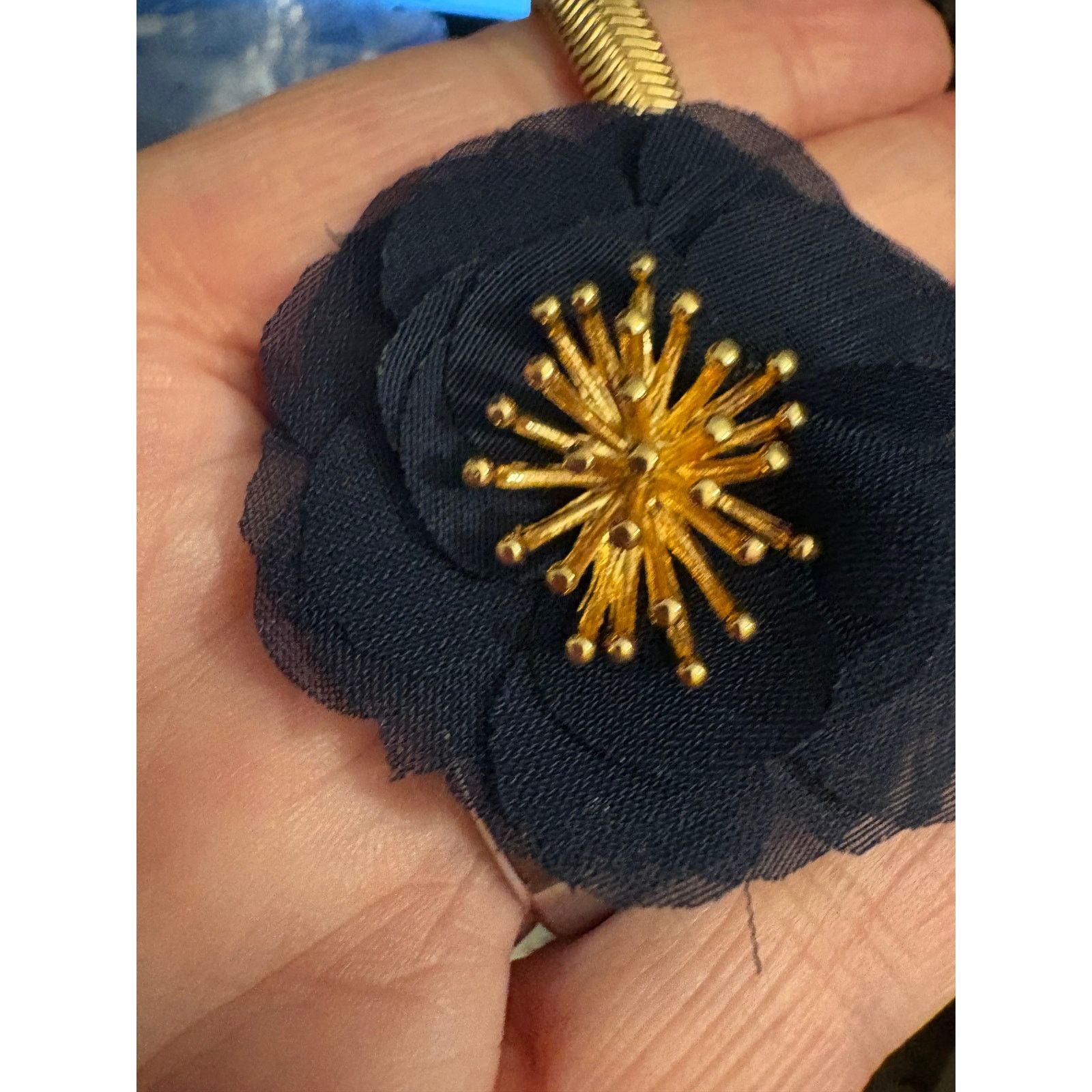 Other Vintage Navy Floral Statement Necklace 15 Inch Gold Tone Size ONE SIZE - 10 Thumbnail