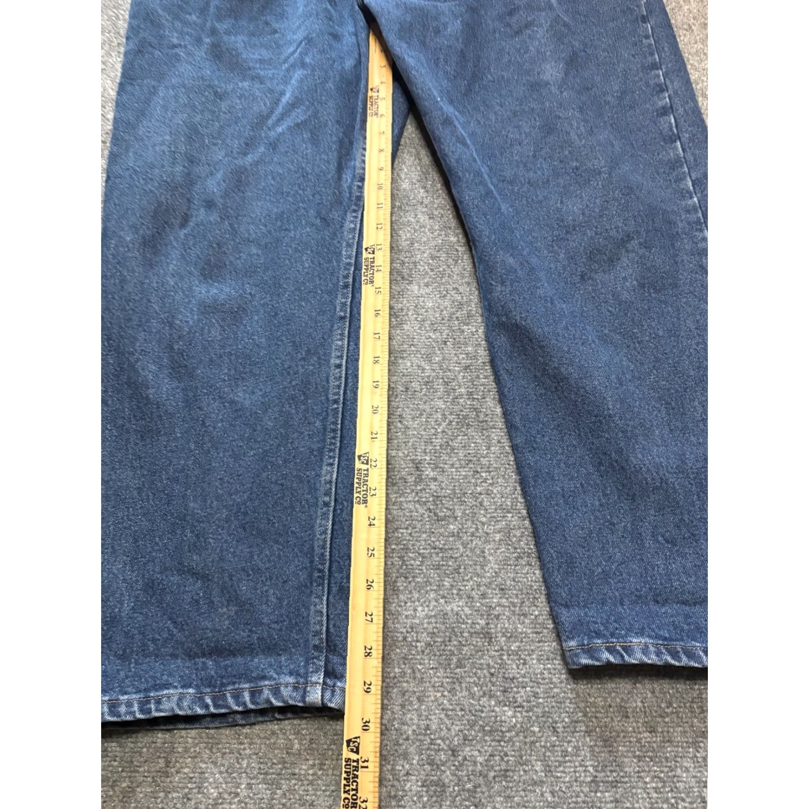 Wrangler Wrangler Jeans Mens 48 x 30 Dark Blue Relaxed Fit Denim Straight USA Cowboy Southwestern USA Jeans Mens 48 x 30 Regular Inseam 30 Size US 32 / EU 48 - 2 Thumbnail