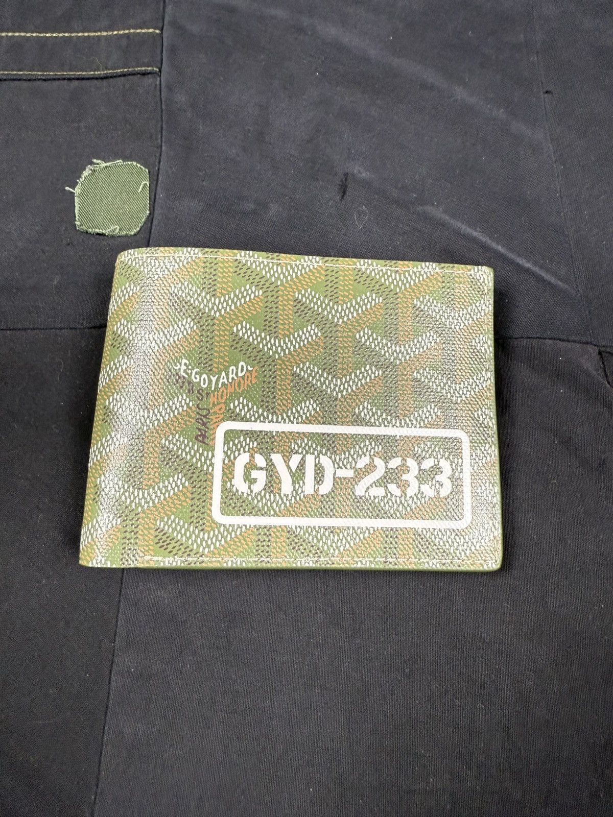 Goyard Victoire Wallet in Khaki Size ONE SIZE - 2 Thumbnail