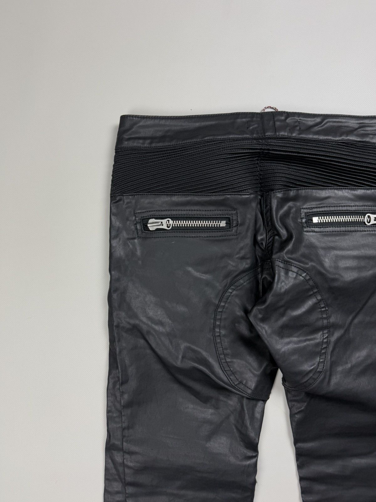 Isabel Marant Isabel Marant Pour H&M Coated Denim Biker Cropped Jeans Size 27" / US 4 / IT 40 - 24 Thumbnail
