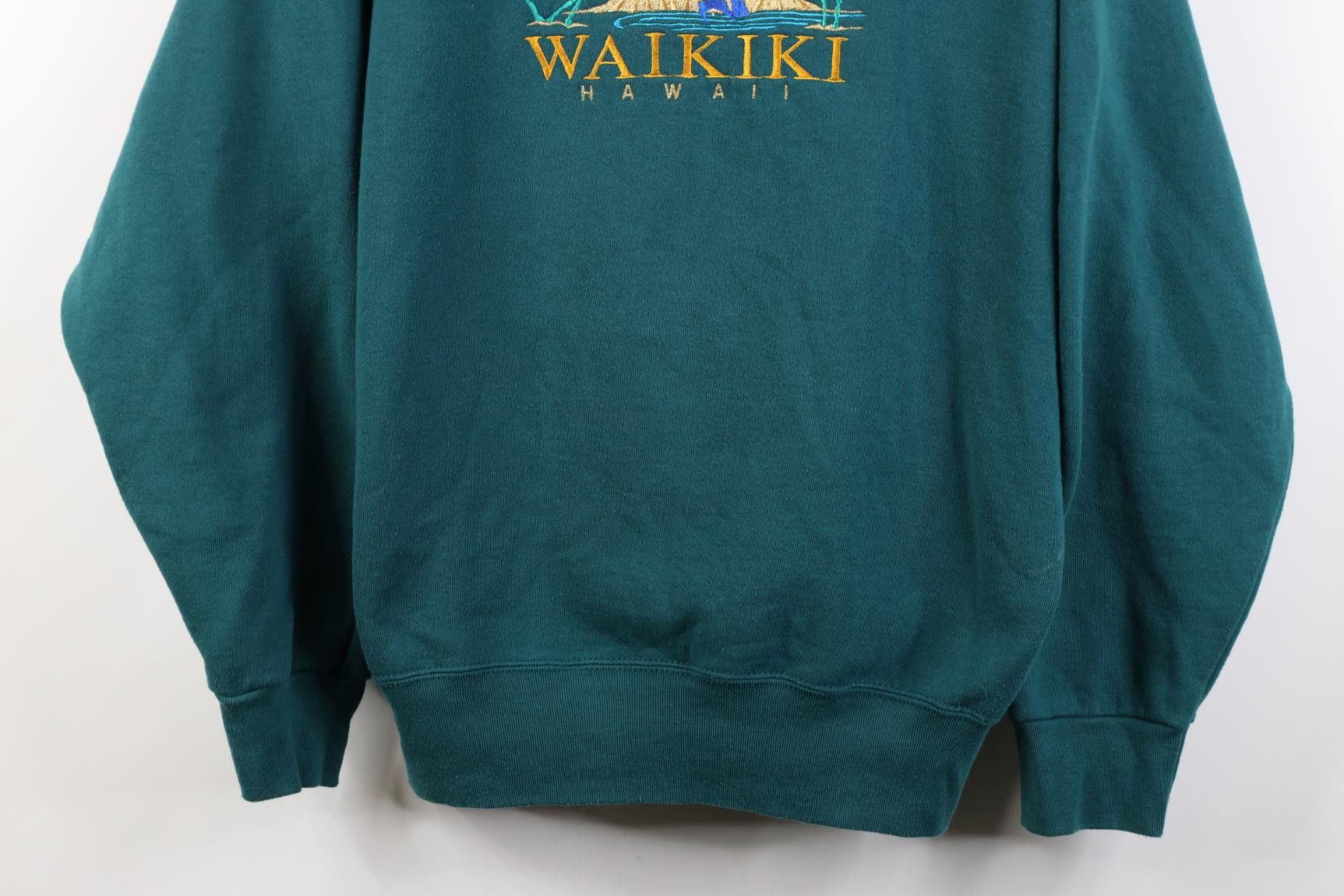 Vintage Vintage 90s Streetwear Waikiki Hawaii Sweatshirt USA Size US L / EU 52-54 / 3 - 3 Thumbnail