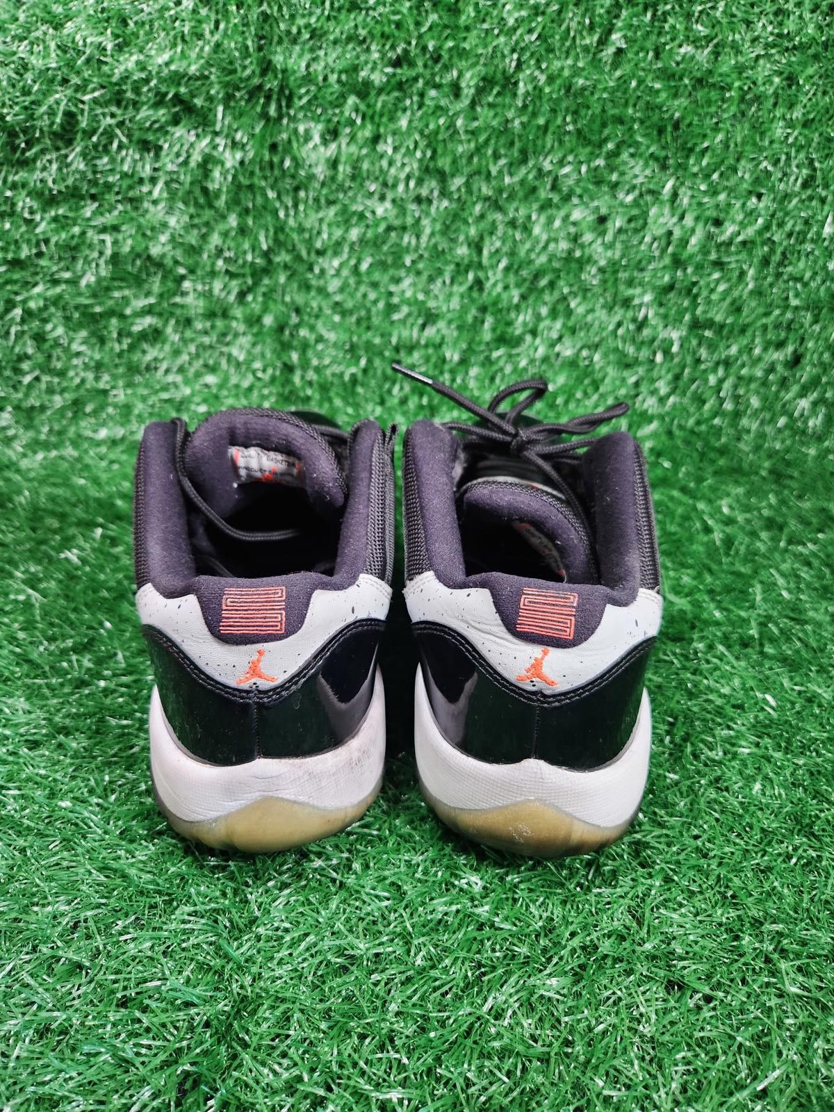 Jordan Brand Nike Air Jordan 11 528896-023 Black Shoes Size 6Y or 7.5W Size US 7.5 / IT 37.5 - 4 Thumbnail