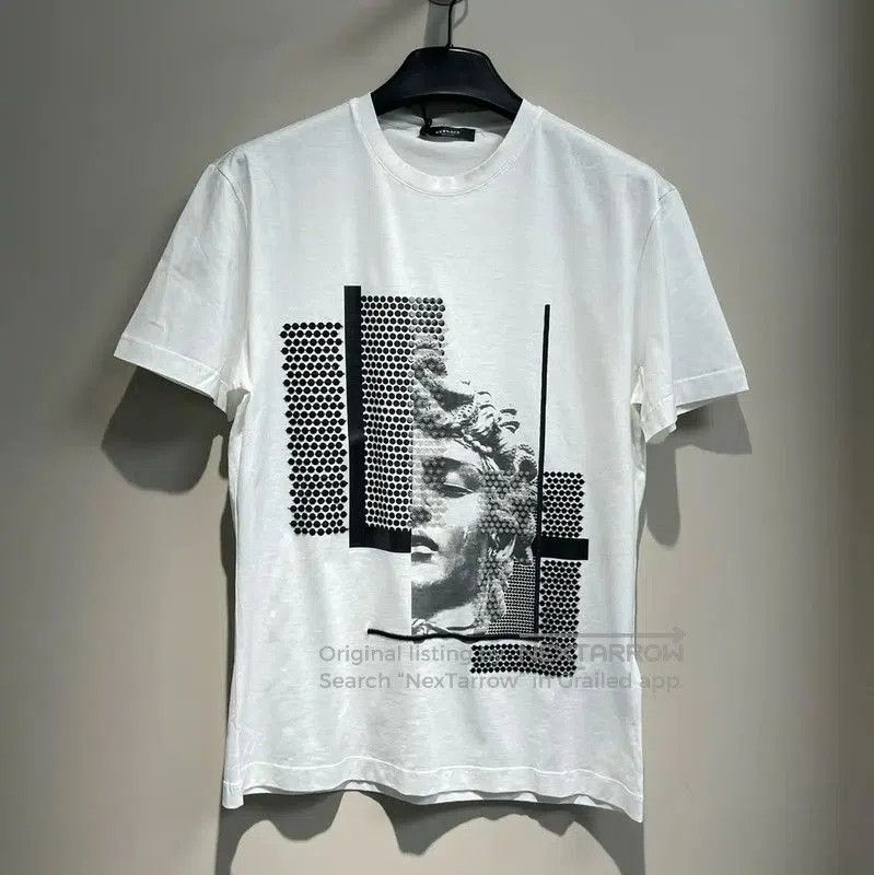 Versace Versace Men's Cotton T-Shirt with Graphic Print . Size US S / EU 44-46 / 1 - 1 Thumbnail