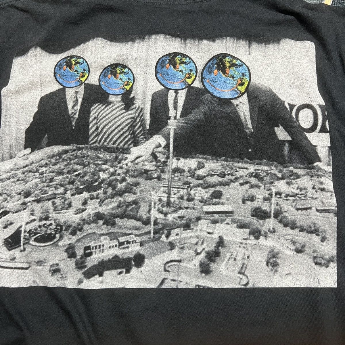Travis Scott ASTROWORLD CACTUS JACK GLOBE PEOPLE GRAPHICS Size US M / EU 48-50 / 2 - 3 Thumbnail