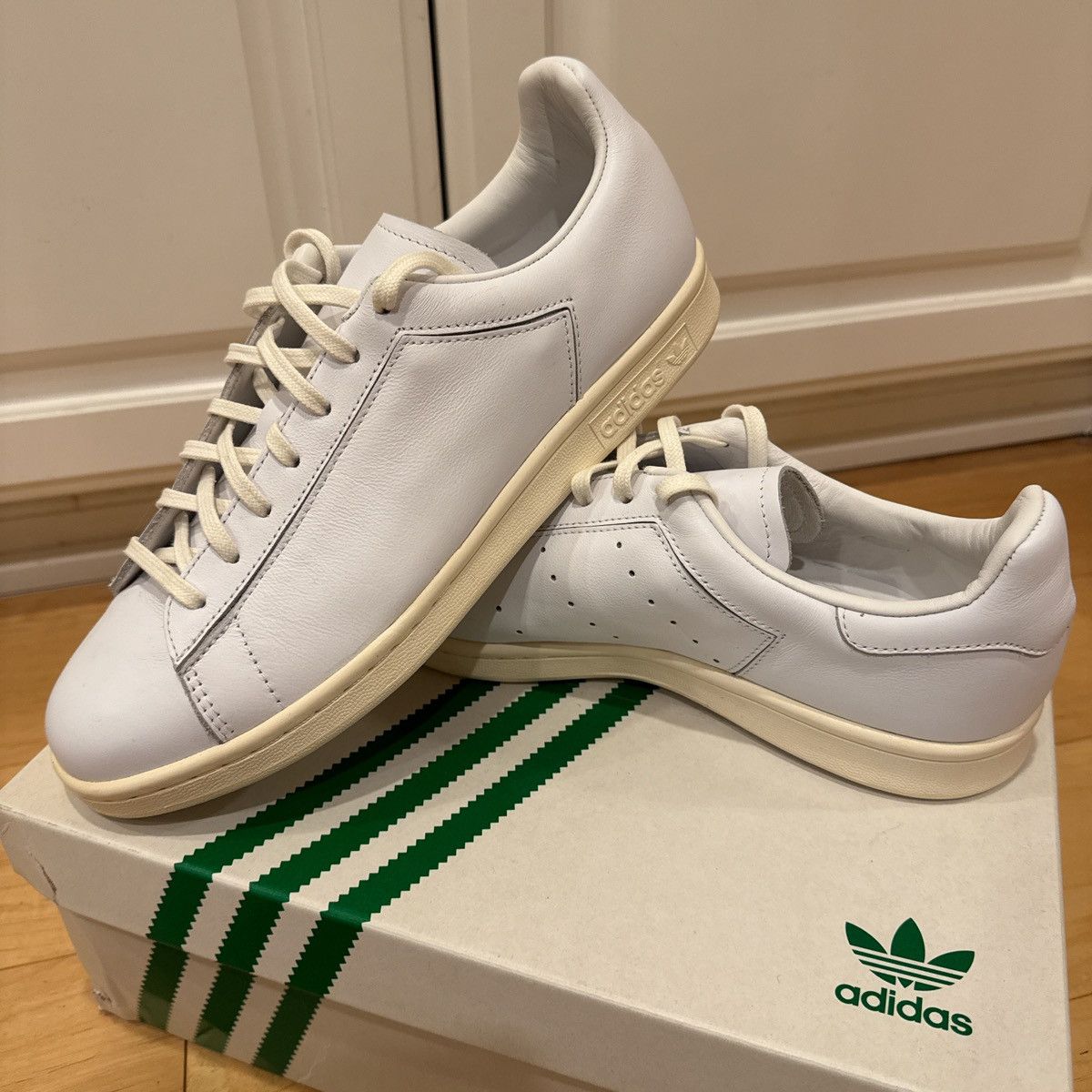 Adidas × Barneys New York Barney’s New York x Adidas Originals Stan Smith Size US 9 / EU 42 - 3 Thumbnail