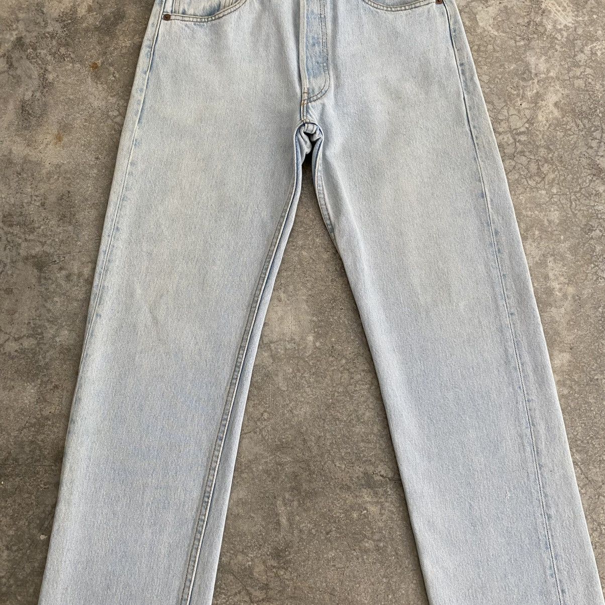 Levi's Size 31x32 Vintage 1995 Levis 501 Light Blue Denim Jeans Size US 31 - 5 Thumbnail