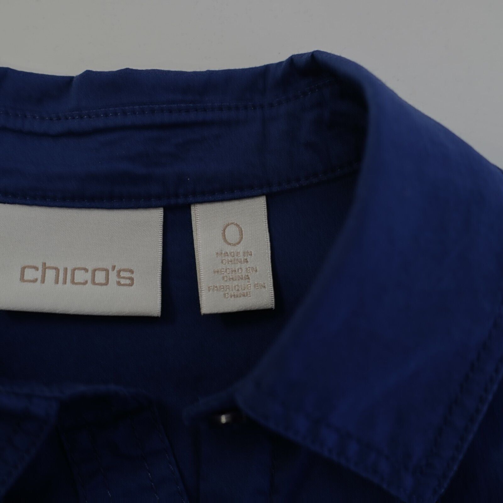 Chicos Chico's Blue Pocket Button Front Dress Shirt Size 0 Size XS / US 0-2 / IT 36-38 - 6 Thumbnail