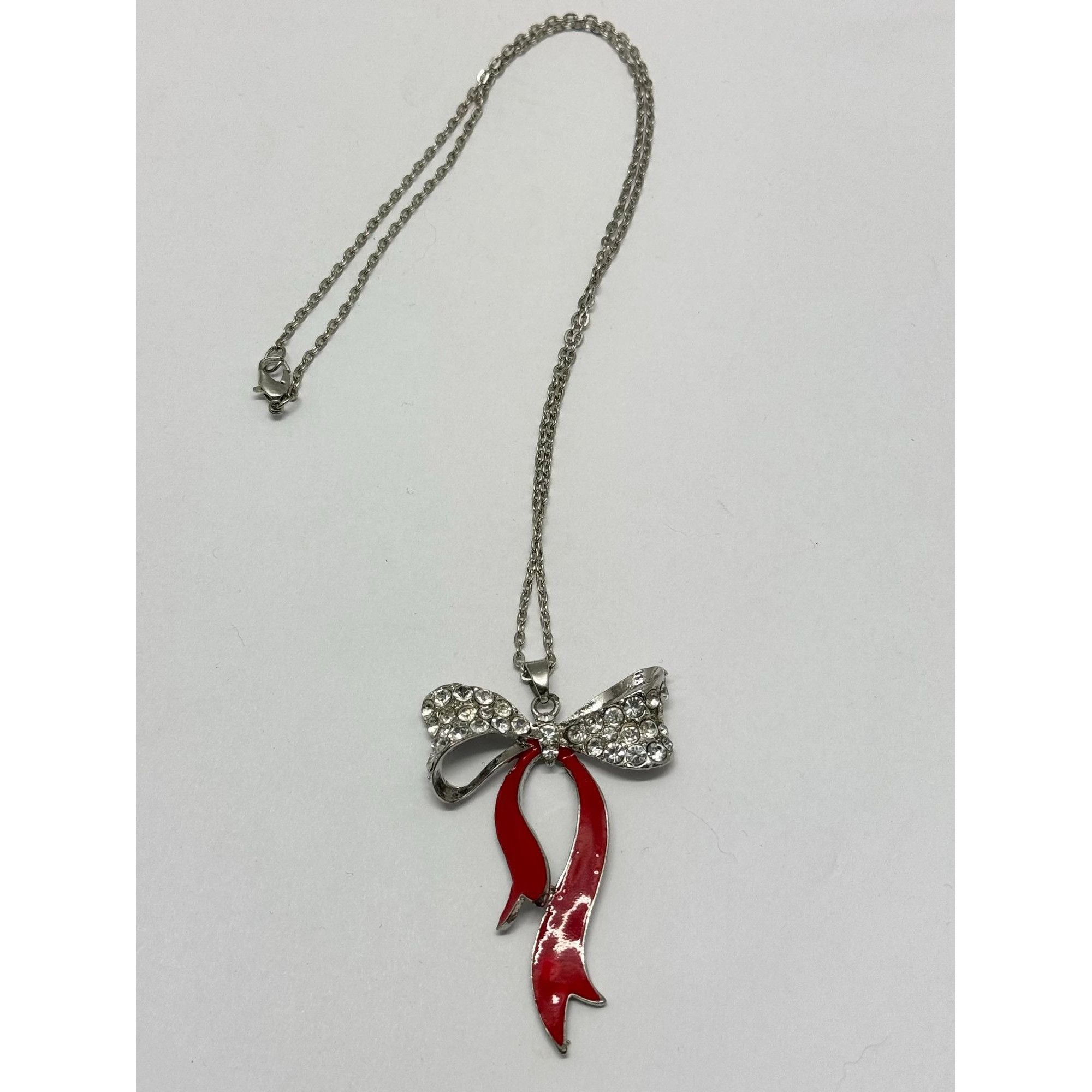 Vintage Red enamel rhinestone bow necklace Size ONE SIZE - 6 Thumbnail