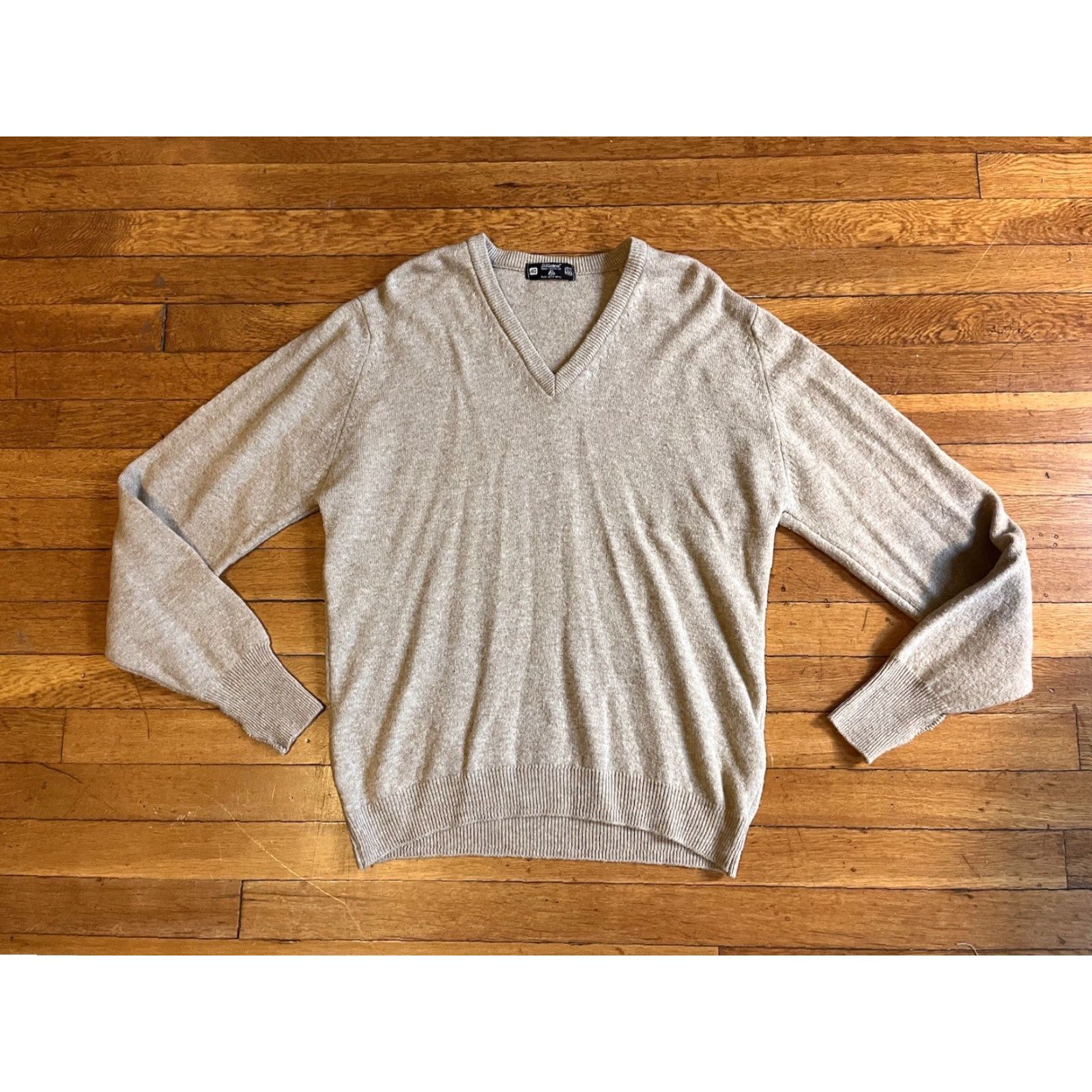 Vintage VINTAGE St Michael Sweater Mens 40 L Beige Wool V-Neck Pullover Knit Casual Long Sleeve Heavyweight Winter Size US L / EU 52-54 / 3 - 2 Thumbnail